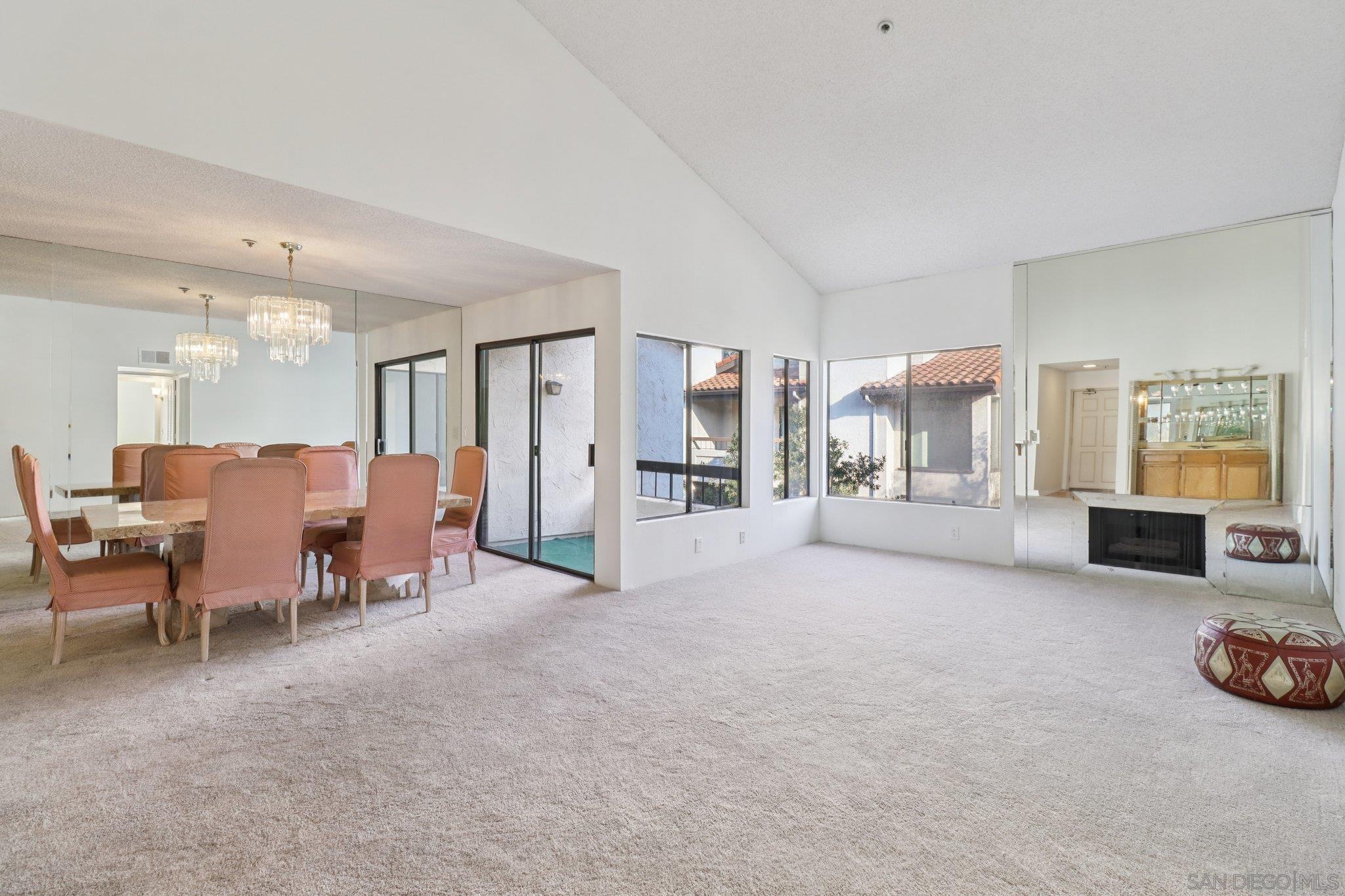 Detail Gallery Image 2 of 72 For 5645  Friars Rd  #386,  San Diego,  CA 92110 - 3 Beds | 2 Baths