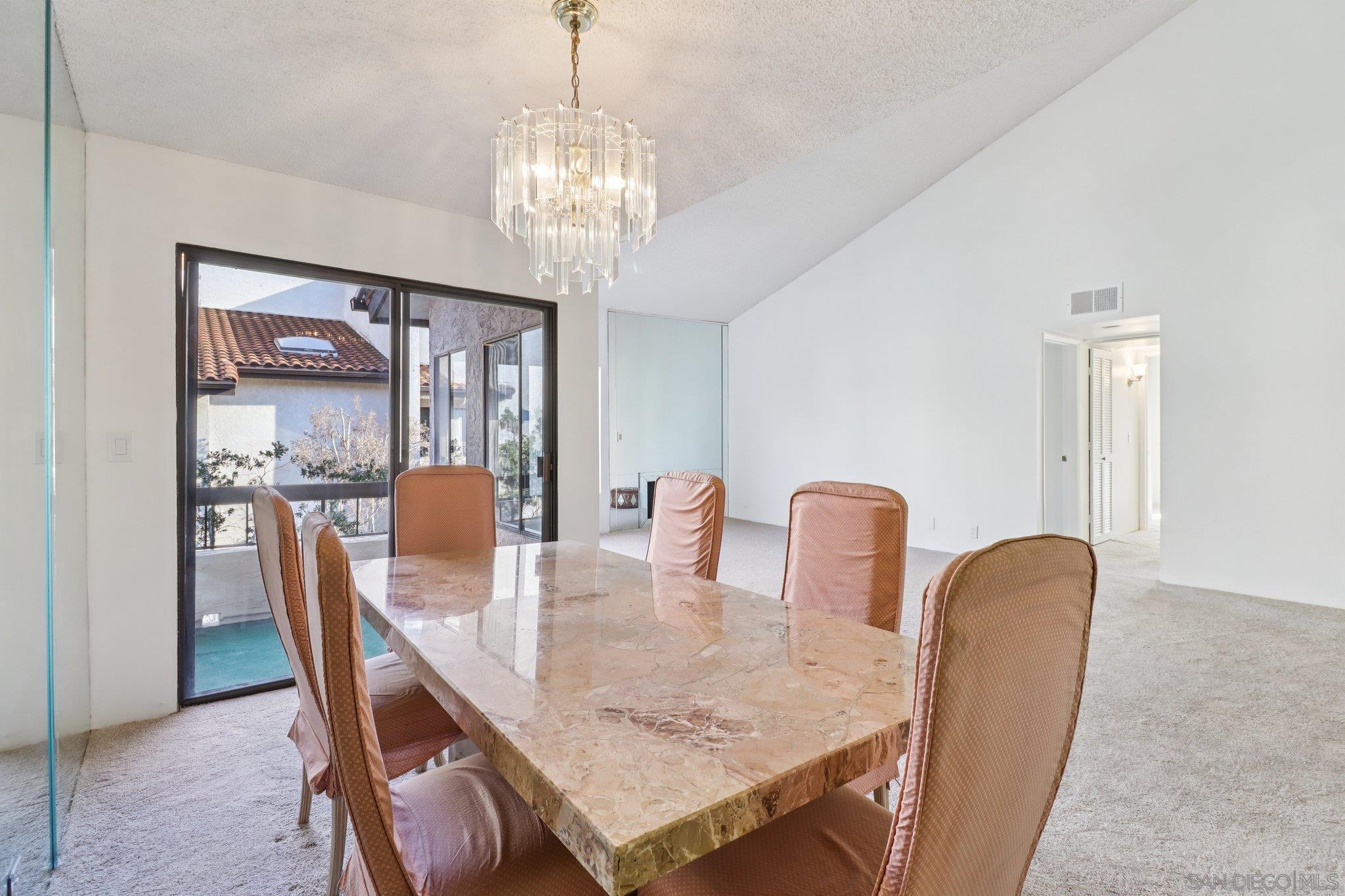 Detail Gallery Image 11 of 72 For 5645  Friars Rd  #386,  San Diego,  CA 92110 - 3 Beds | 2 Baths