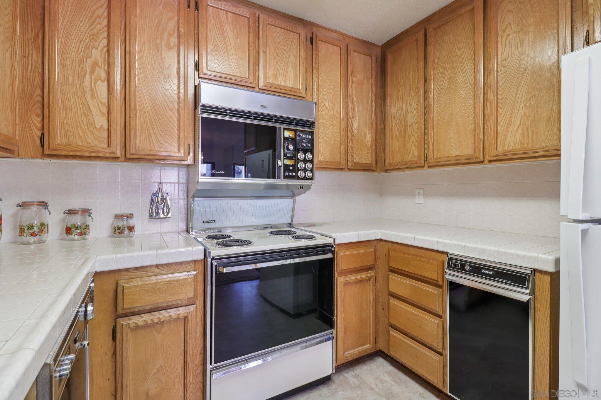 Detail Gallery Image 19 of 72 For 5645  Friars Rd  #386,  San Diego,  CA 92110 - 3 Beds | 2 Baths