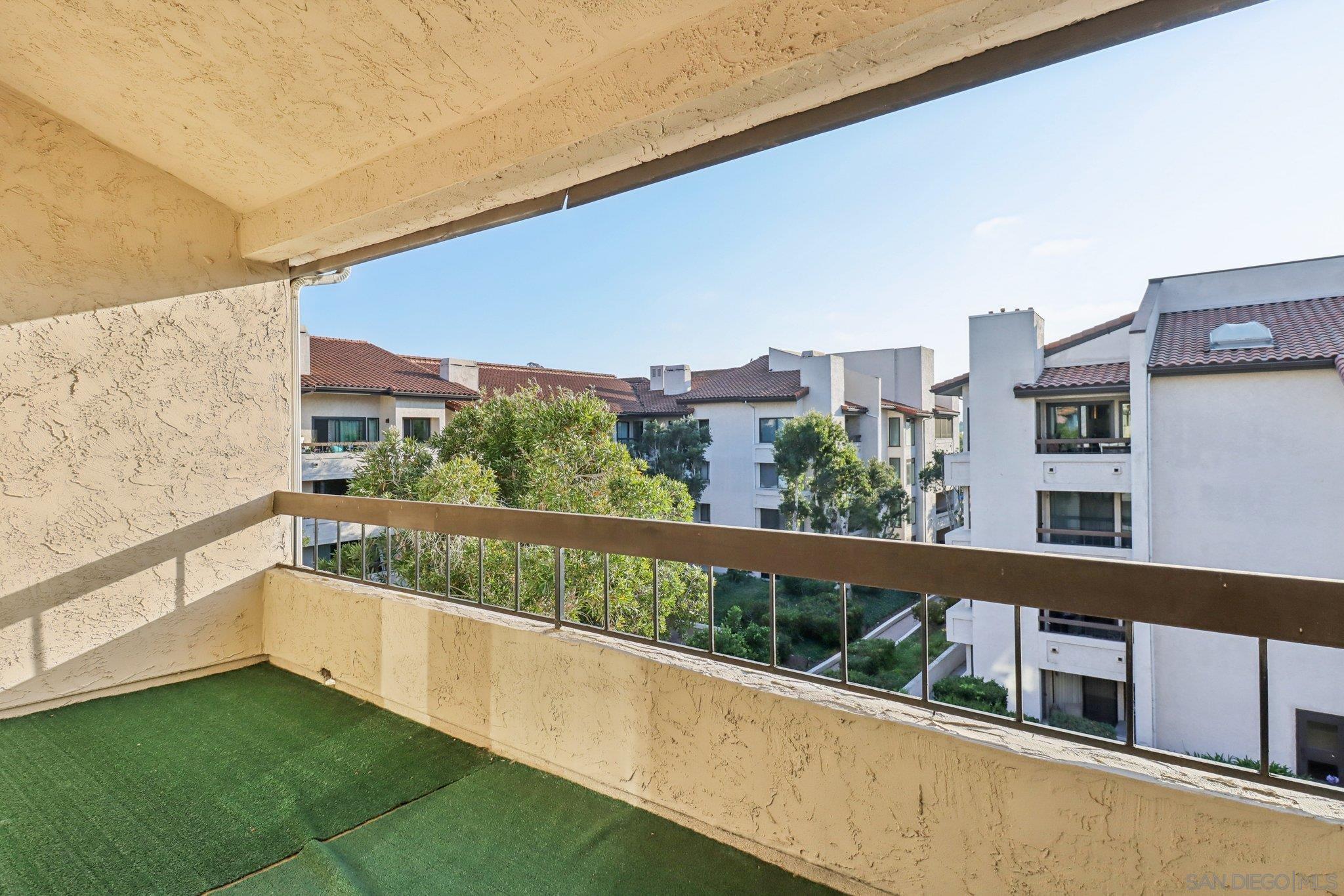 Detail Gallery Image 33 of 72 For 5645  Friars Rd  #386,  San Diego,  CA 92110 - 3 Beds | 2 Baths