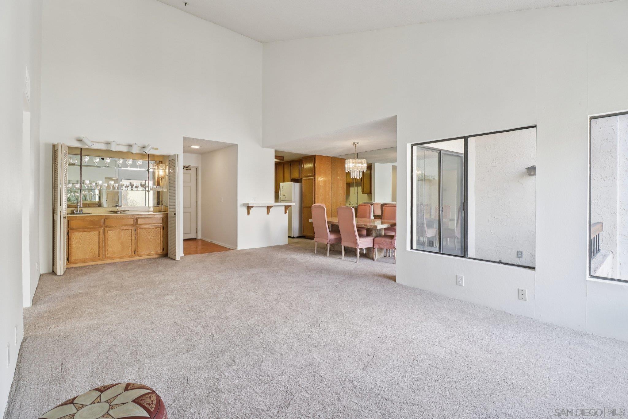 Detail Gallery Image 5 of 72 For 5645  Friars Rd  #386,  San Diego,  CA 92110 - 3 Beds | 2 Baths