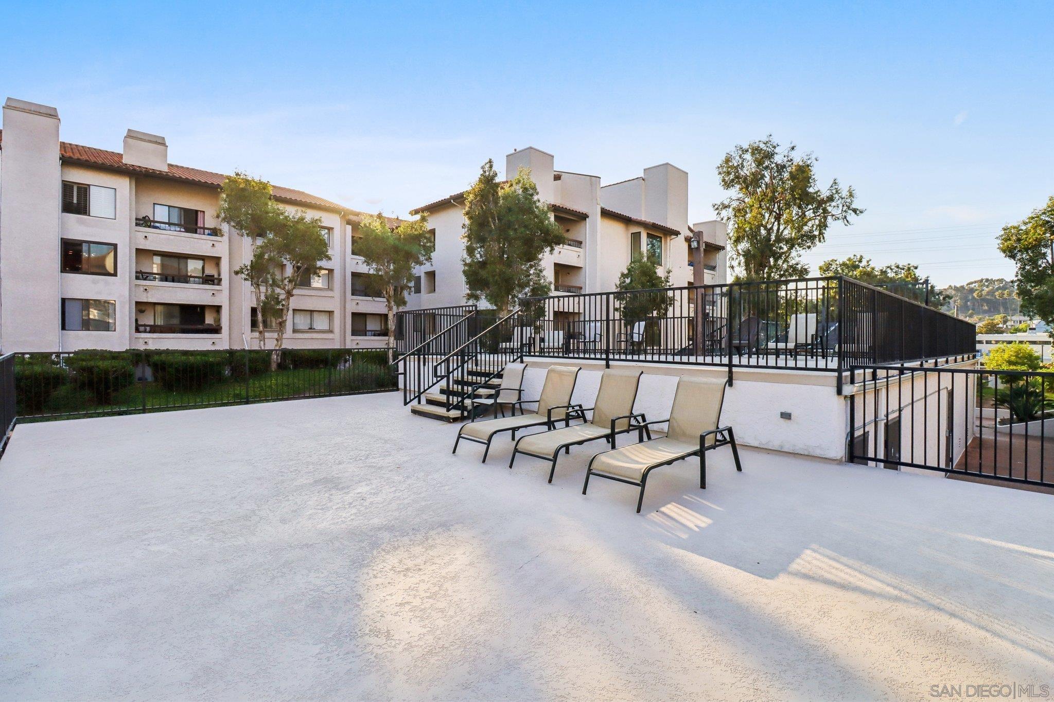 Detail Gallery Image 50 of 72 For 5645  Friars Rd  #386,  San Diego,  CA 92110 - 3 Beds | 2 Baths