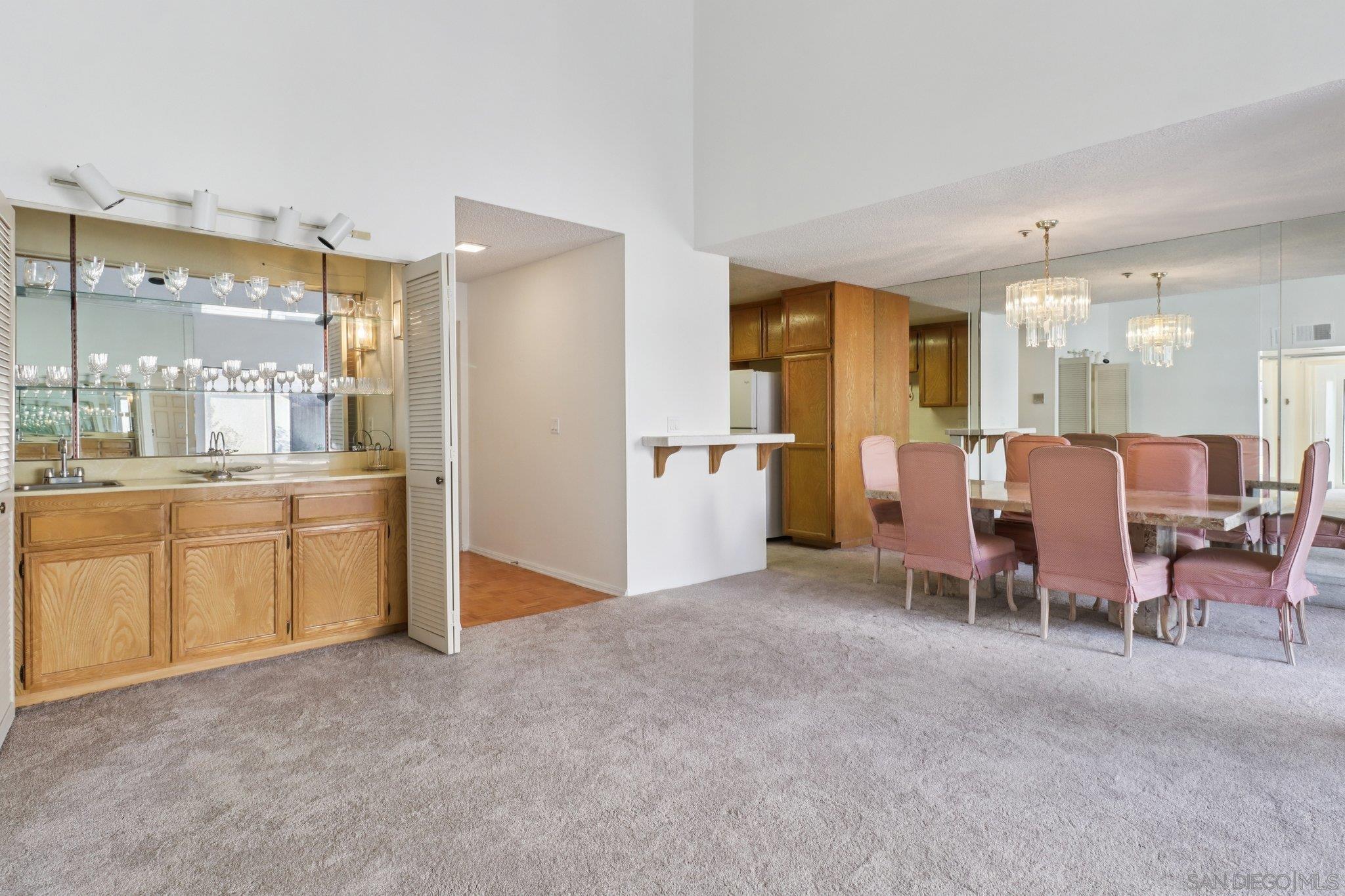 Detail Gallery Image 7 of 72 For 5645  Friars Rd  #386,  San Diego,  CA 92110 - 3 Beds | 2 Baths