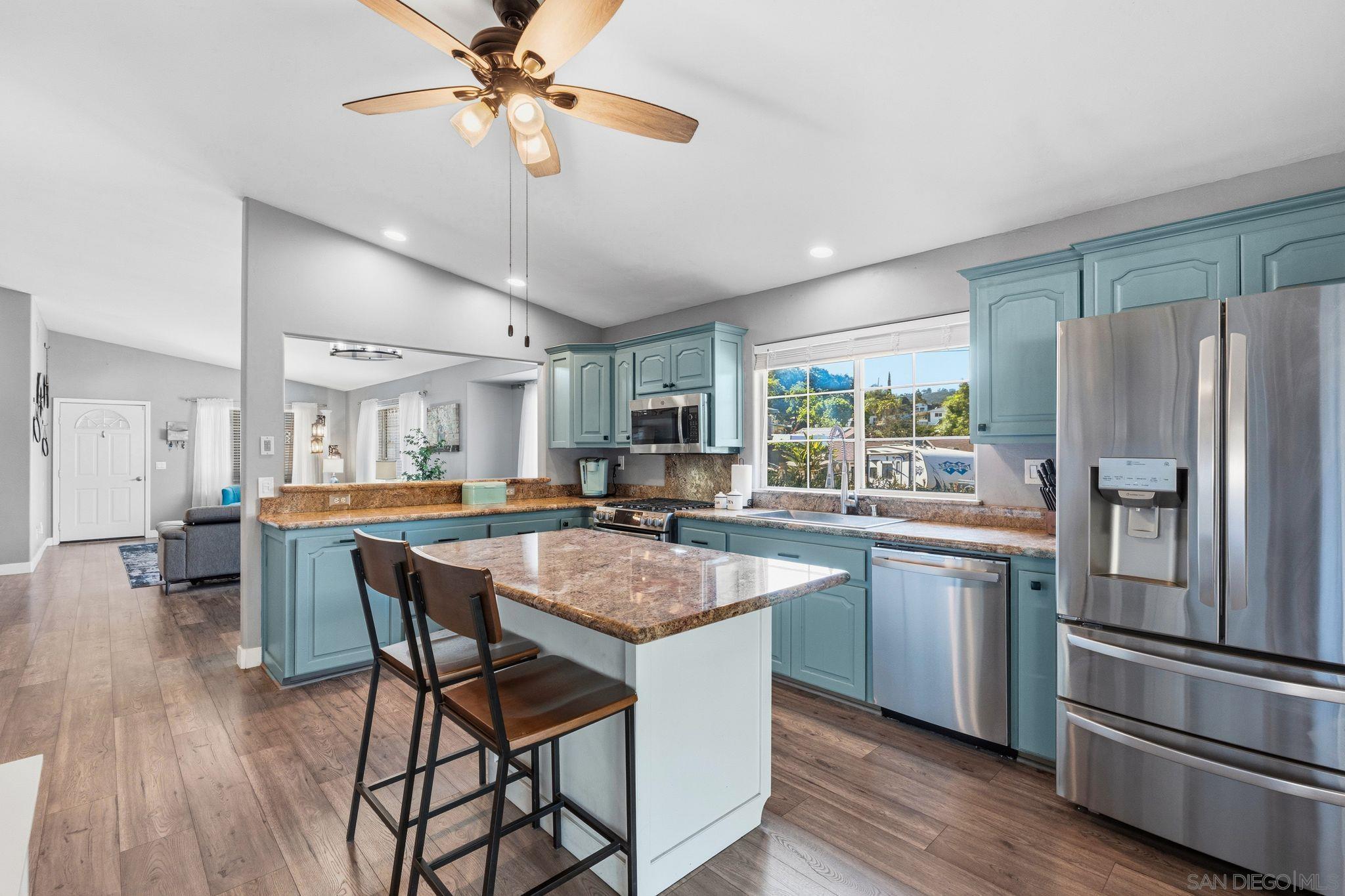 Detail Gallery Image 13 of 61 For 12308  Topa Hill, Lakeside,  CA 92040 - 5 Beds | 4 Baths