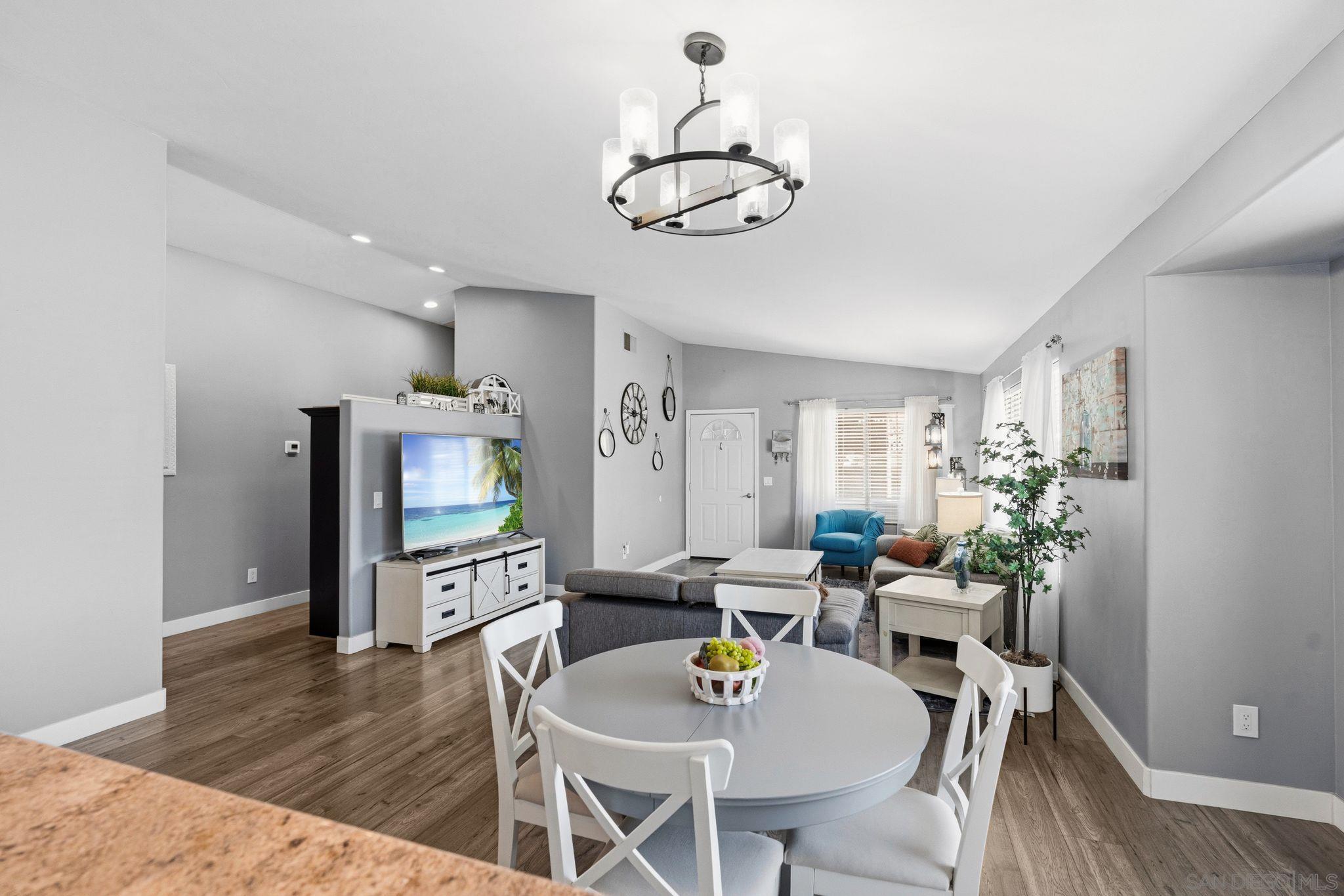 Detail Gallery Image 16 of 61 For 12308  Topa Hill, Lakeside,  CA 92040 - 5 Beds | 4 Baths