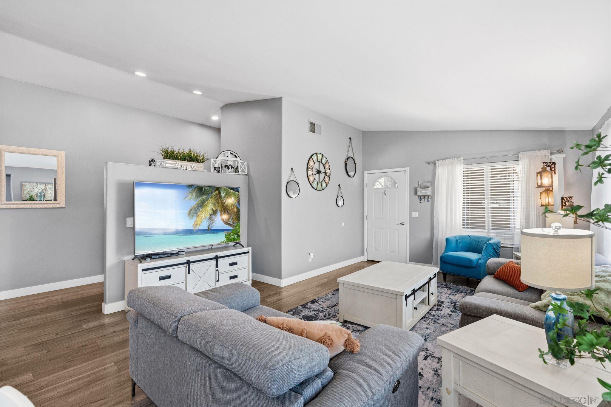 Detail Gallery Image 8 of 61 For 12308  Topa Hill, Lakeside,  CA 92040 - 5 Beds | 4 Baths