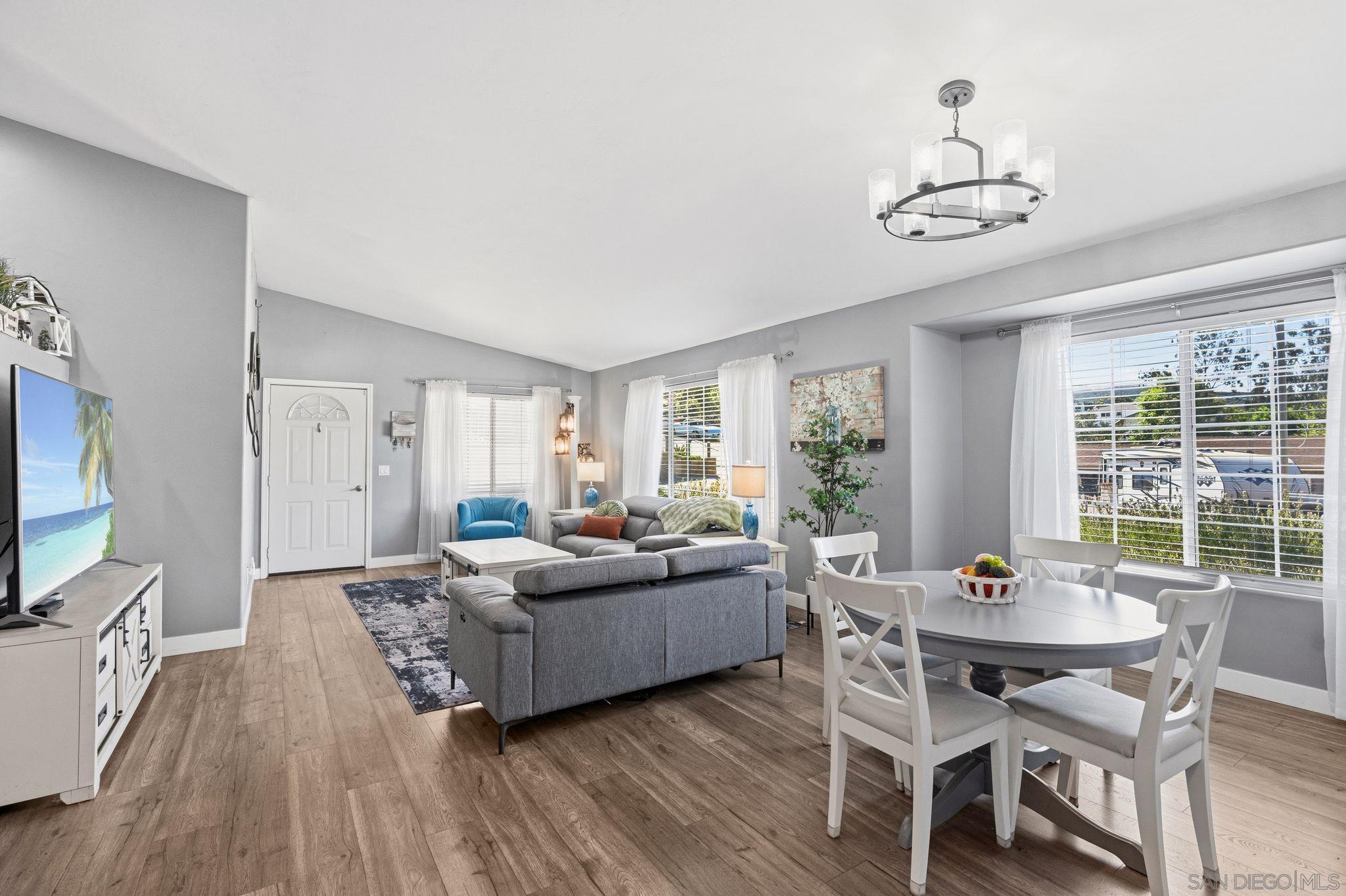 Detail Gallery Image 9 of 61 For 12308  Topa Hill, Lakeside,  CA 92040 - 5 Beds | 4 Baths