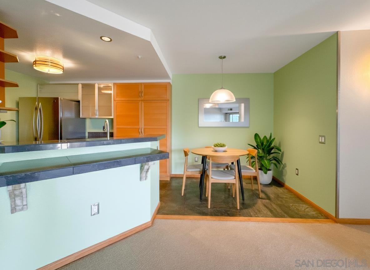 Detail Gallery Image 3 of 22 For 11285  Affinity Ct  #124,  San Diego,  CA 92131 - 3 Beds | 2 Baths