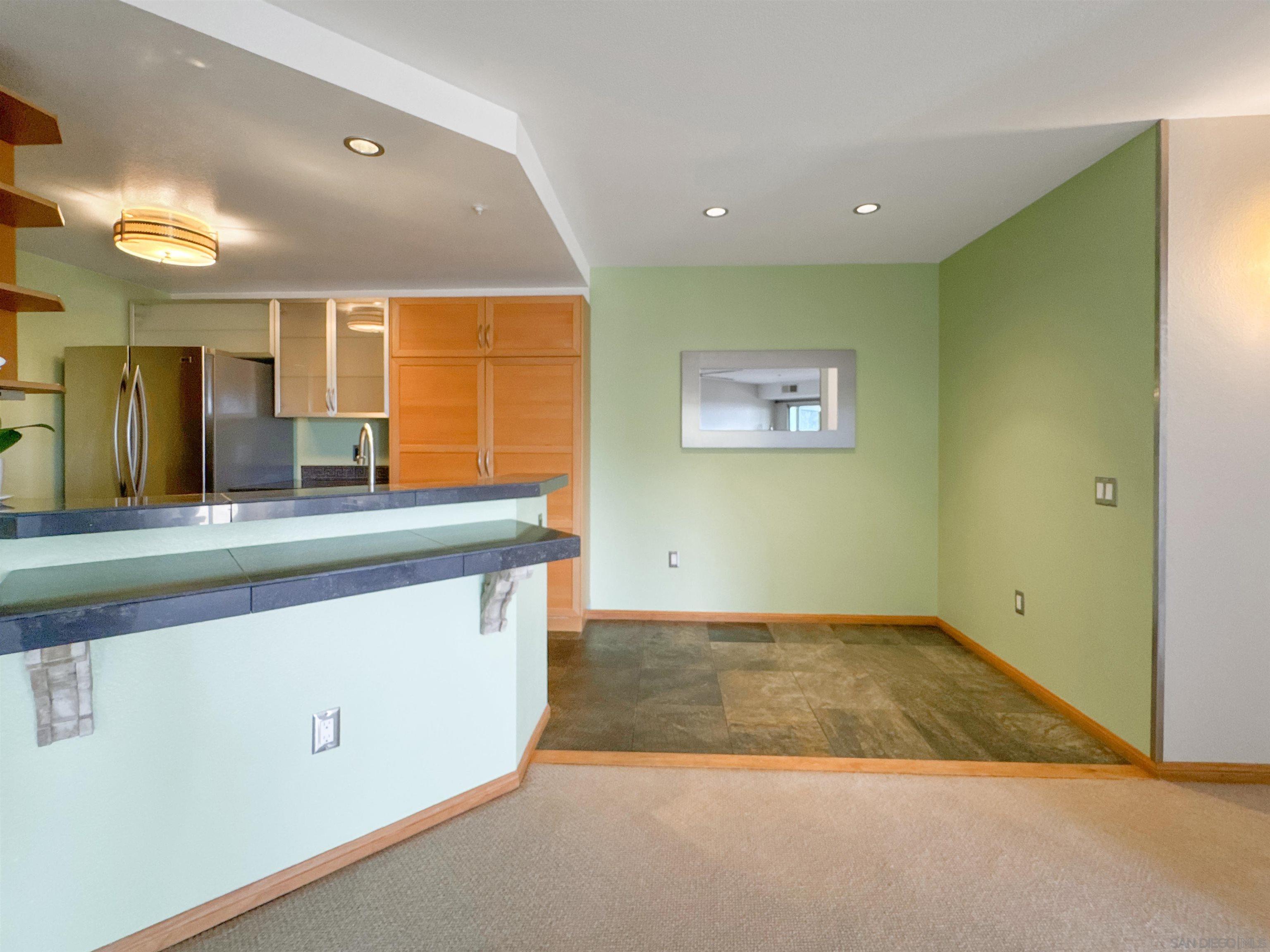 Detail Gallery Image 4 of 22 For 11285  Affinity Ct  #124,  San Diego,  CA 92131 - 3 Beds | 2 Baths