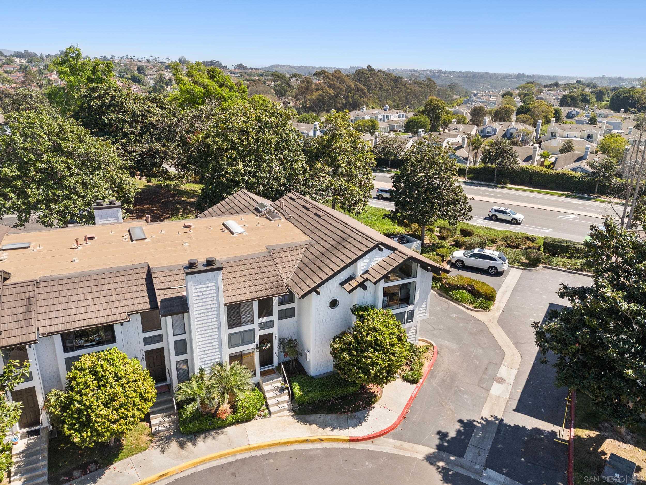 Detail Gallery Image 27 of 37 For 863  Violet Ct, Carlsbad,  CA 92011 - 2 Beds | 2 Baths