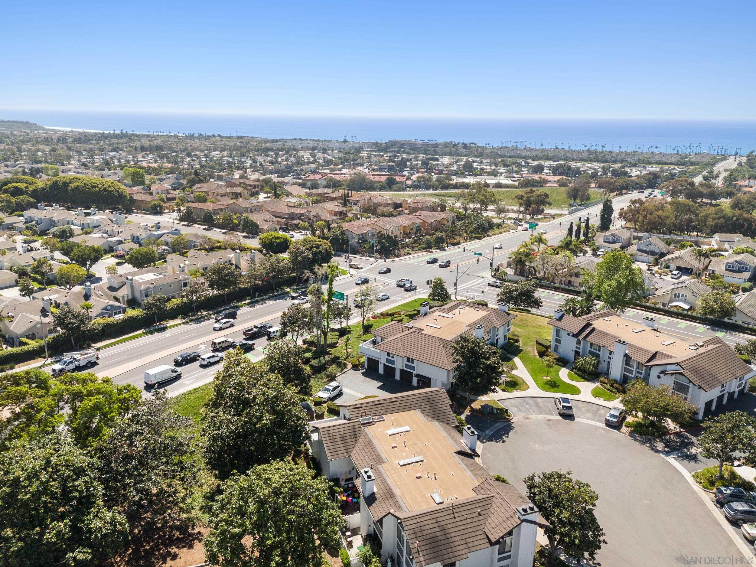 Detail Gallery Image 30 of 37 For 863  Violet Ct, Carlsbad,  CA 92011 - 2 Beds | 2 Baths
