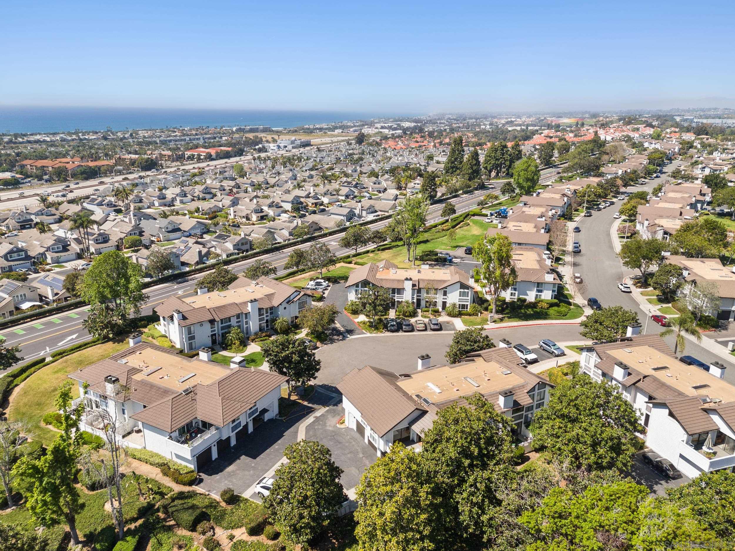 Detail Gallery Image 31 of 37 For 863  Violet Ct, Carlsbad,  CA 92011 - 2 Beds | 2 Baths