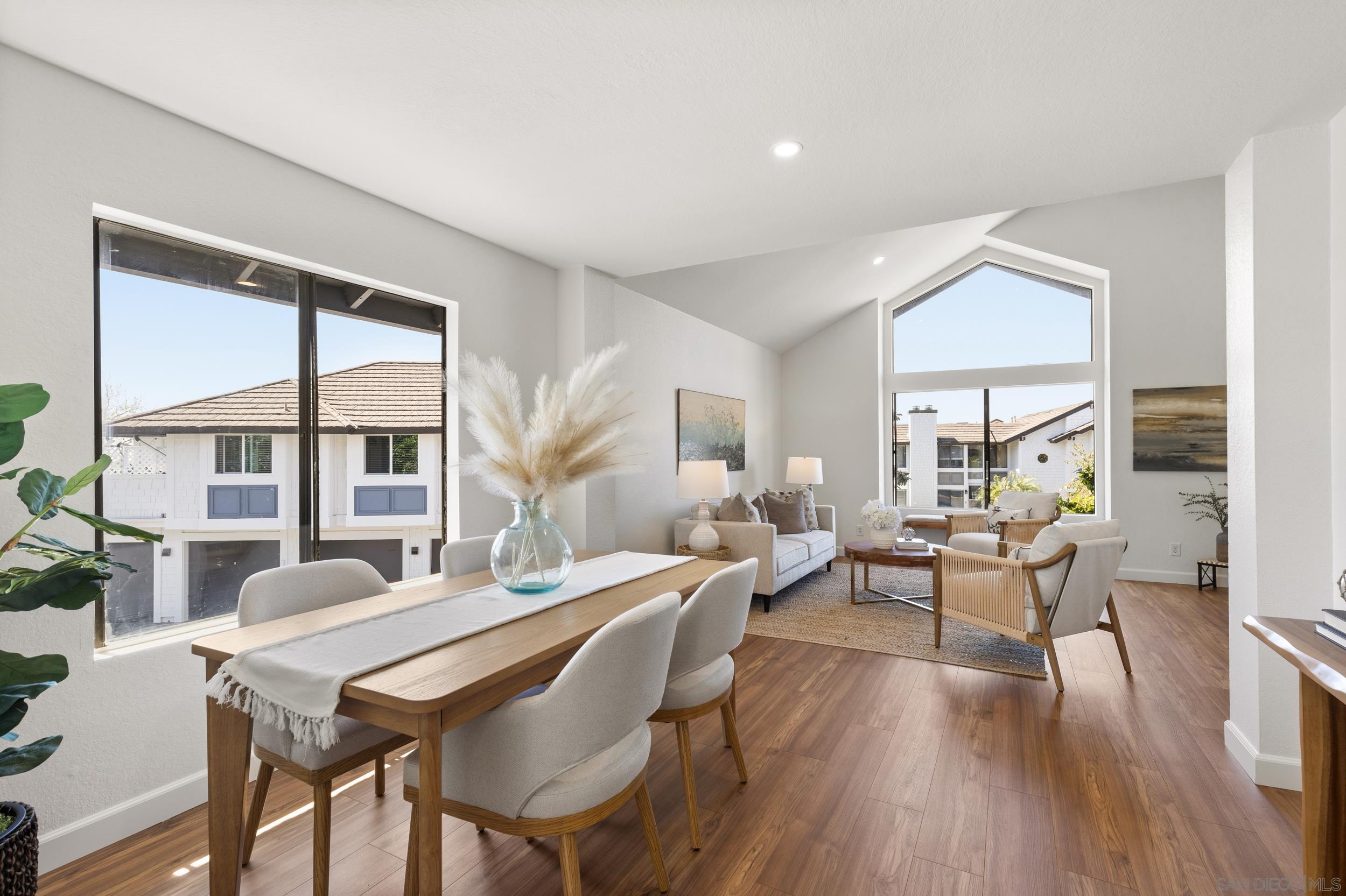 Detail Gallery Image 9 of 37 For 863  Violet Ct, Carlsbad,  CA 92011 - 2 Beds | 2 Baths