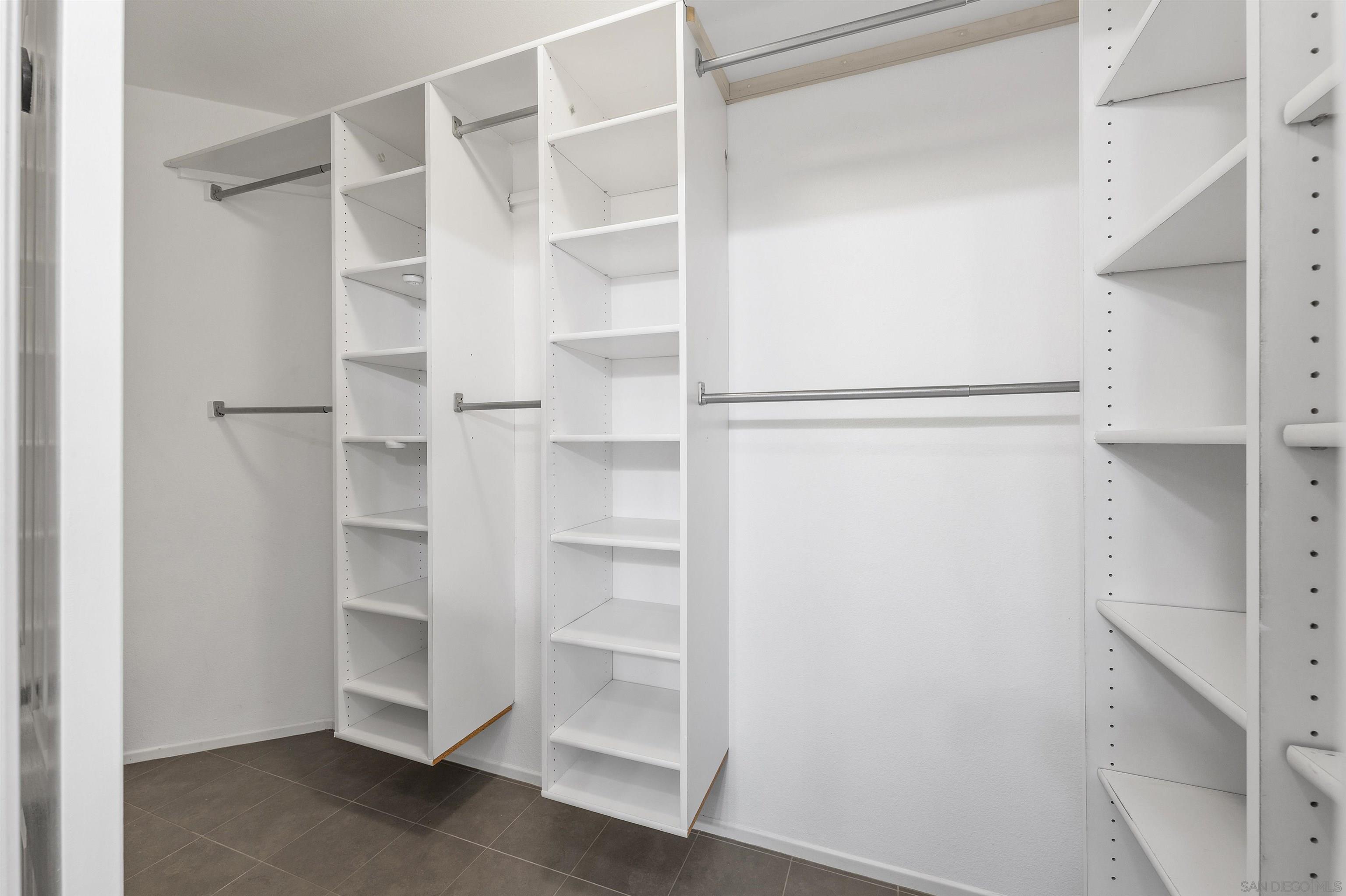 Detail Gallery Image 27 of 34 For 3769  Carmel View Rd  #2,  San Diego,  CA 92130 - 3 Beds | 2/1 Baths