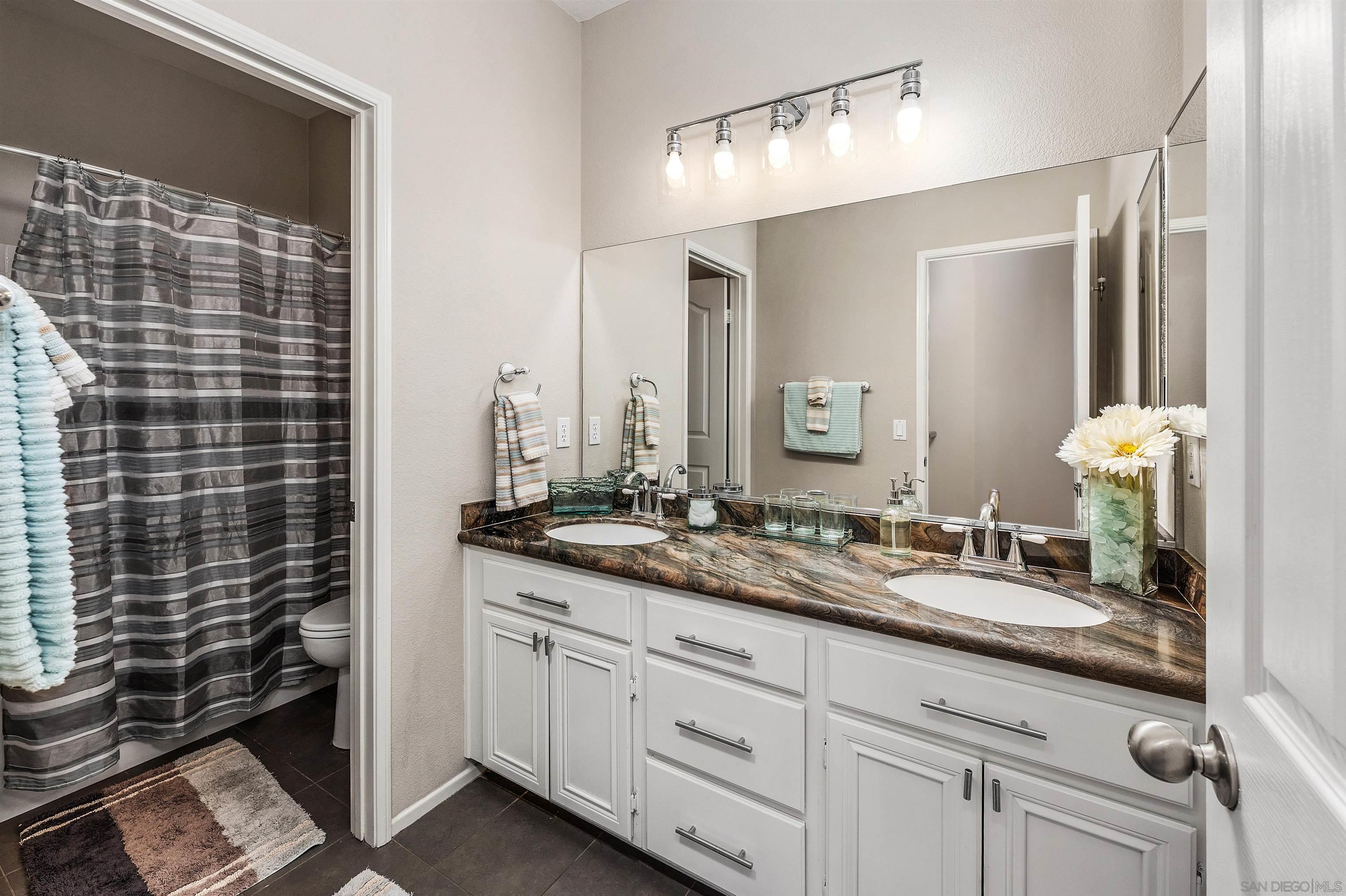 Detail Gallery Image 32 of 34 For 3769  Carmel View Rd  #2,  San Diego,  CA 92130 - 3 Beds | 2/1 Baths