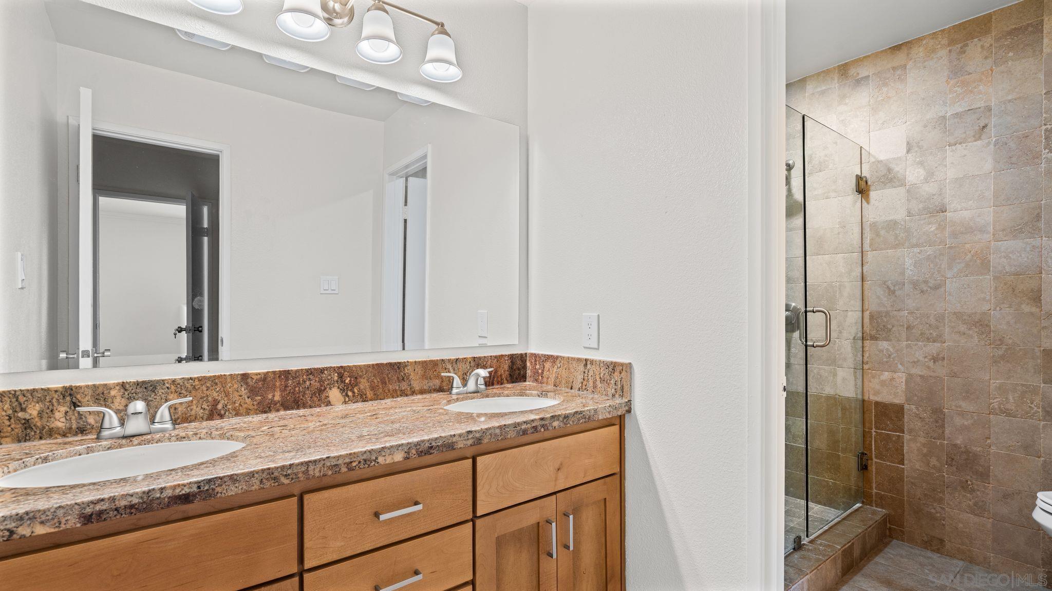 Detail Gallery Image 12 of 30 For 7595  Charmant  #707,  San Diego,  CA 92122 - 2 Beds | 2 Baths