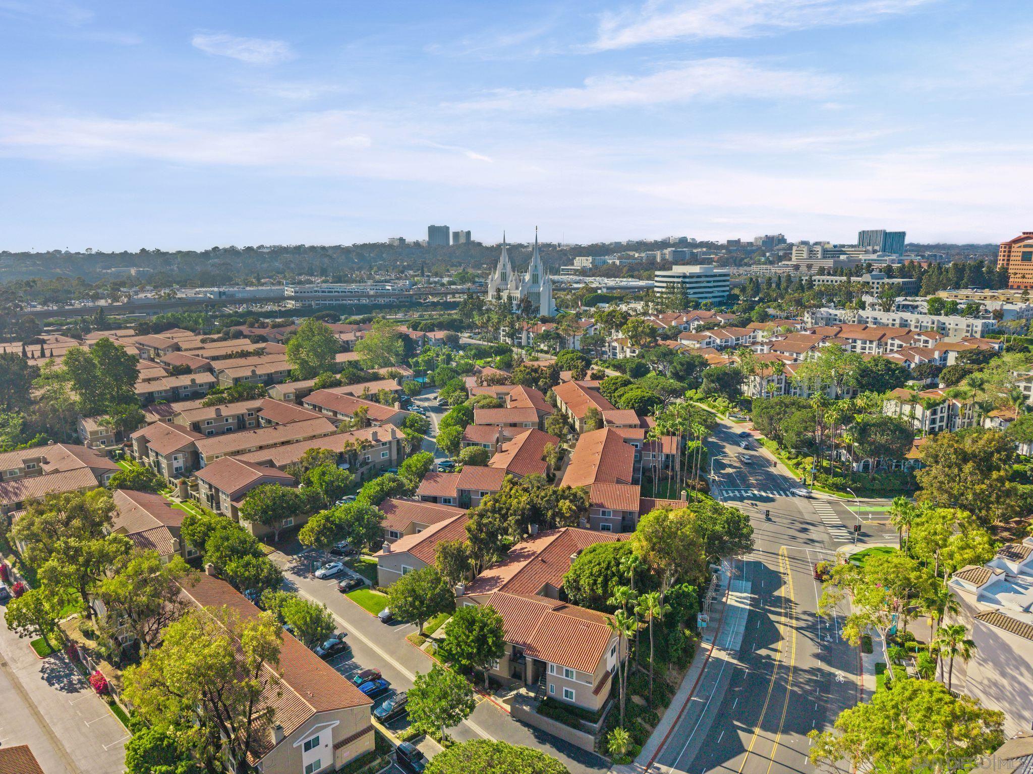 Detail Gallery Image 3 of 30 For 7595  Charmant  #707,  San Diego,  CA 92122 - 2 Beds | 2 Baths