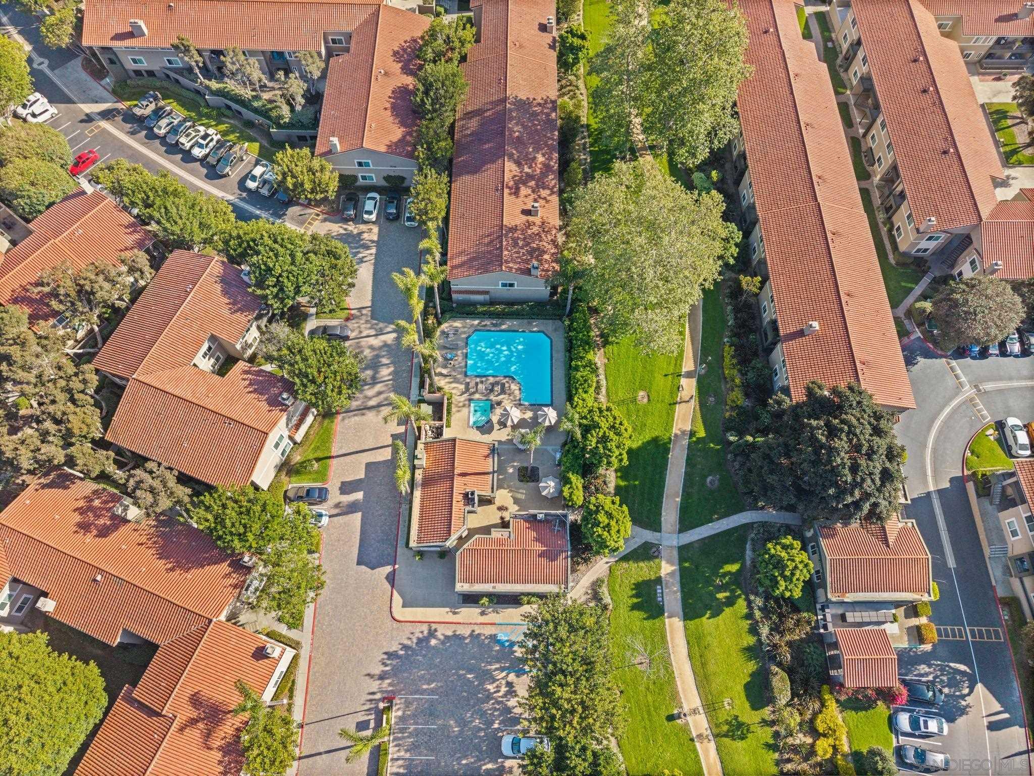 Detail Gallery Image 4 of 30 For 7595  Charmant  #707,  San Diego,  CA 92122 - 2 Beds | 2 Baths