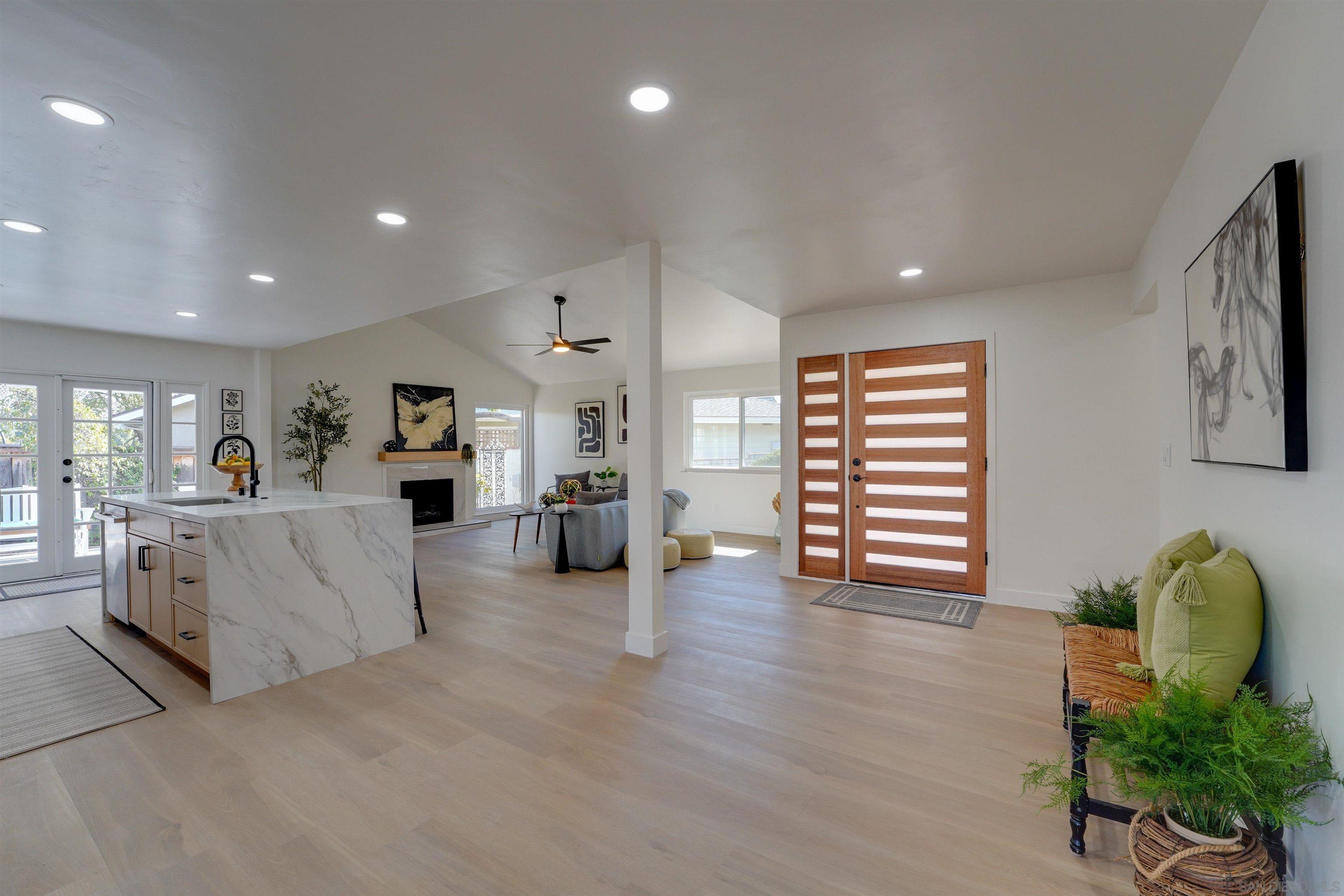 Detail Gallery Image 7 of 23 For 12201  Casero Place, San Diego,  CA 92128 - 4 Beds | 2 Baths