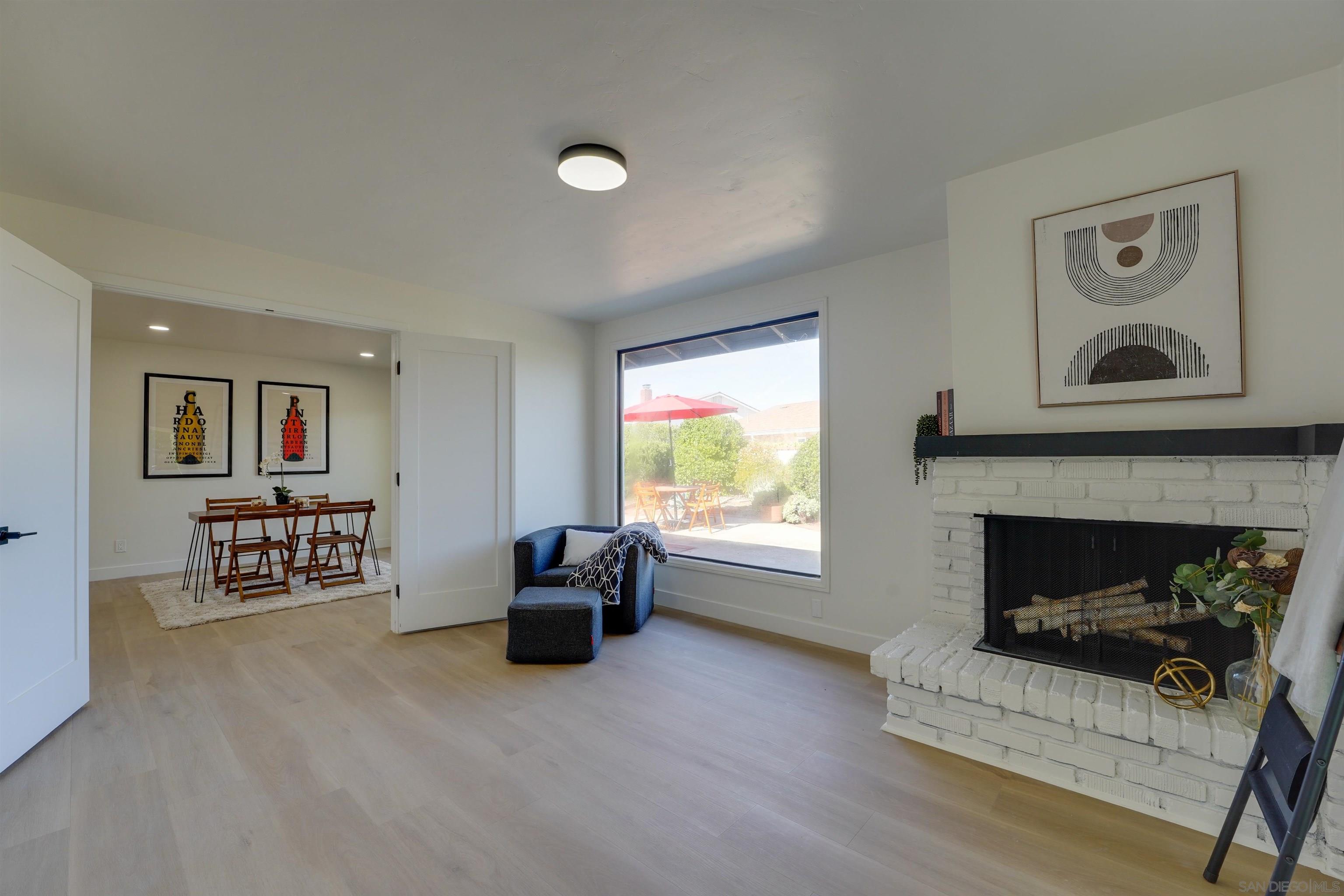 Detail Gallery Image 9 of 23 For 12201  Casero Place, San Diego,  CA 92128 - 4 Beds | 2 Baths