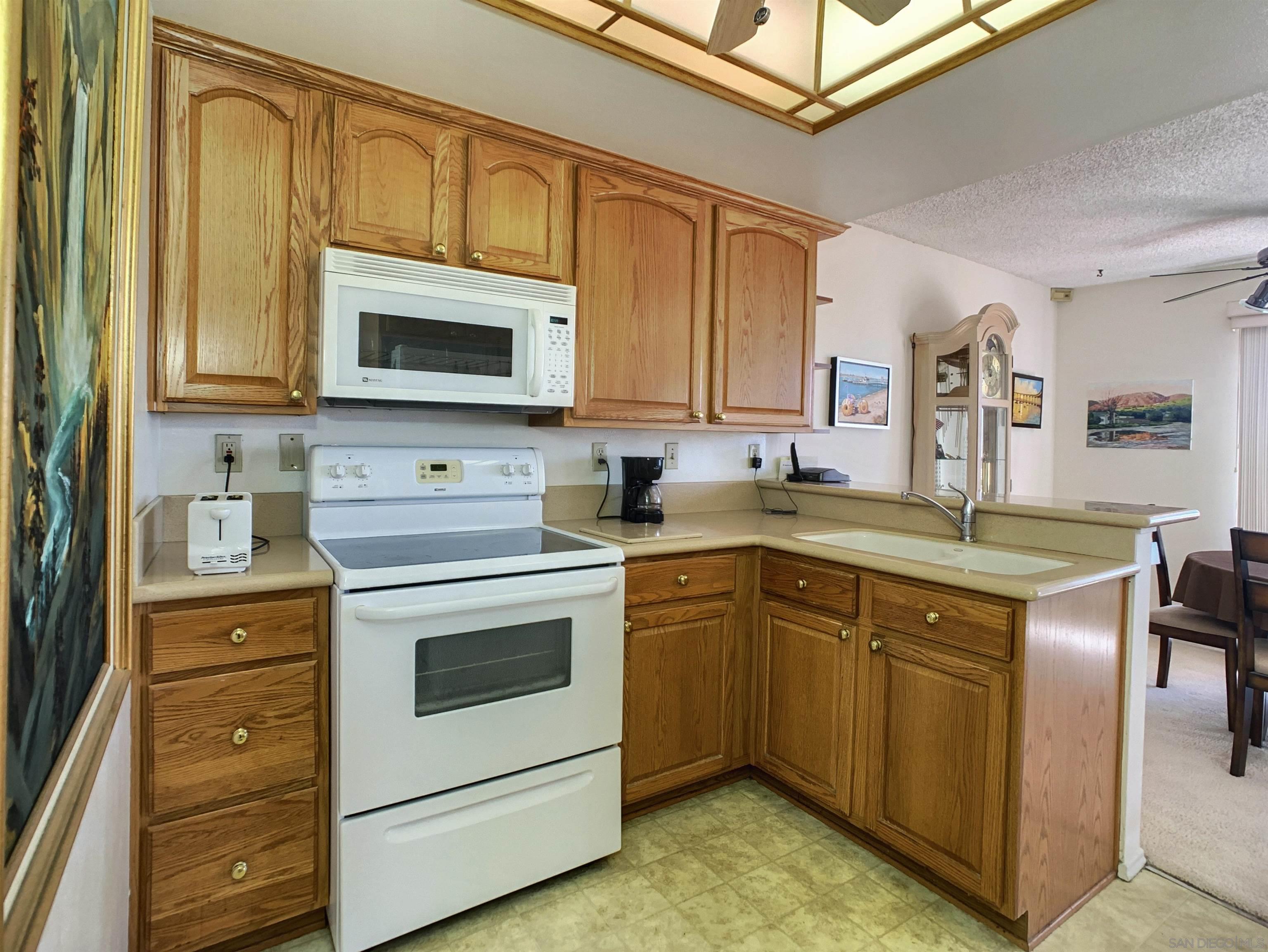 Detail Gallery Image 4 of 23 For 5430  Baltimore Dr  #40,  La Mesa,  CA 91942 - 2 Beds | 1 Baths