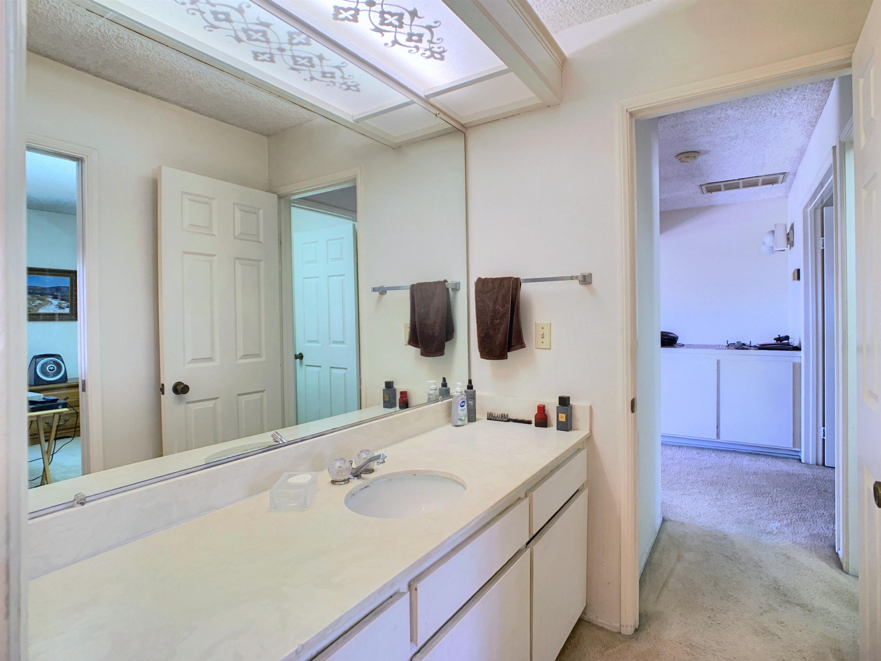 Detail Gallery Image 8 of 23 For 5430  Baltimore Dr  #40,  La Mesa,  CA 91942 - 2 Beds | 1 Baths