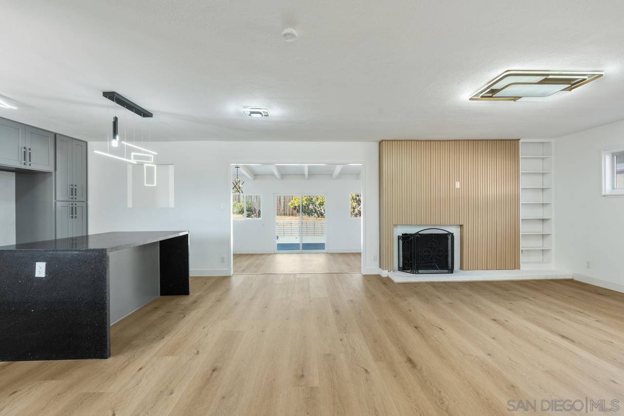 Detail Gallery Image 3 of 48 For 8868  Gowdy Ave, San Diego,  CA 92123 - 5 Beds | 4 Baths