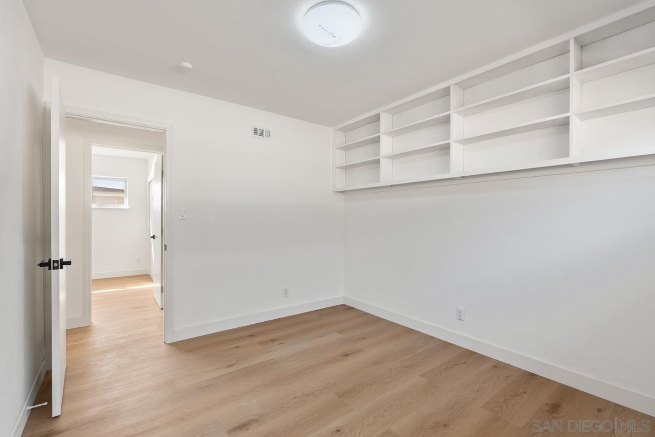 Detail Gallery Image 25 of 48 For 8868  Gowdy Ave, San Diego,  CA 92123 - 5 Beds | 4 Baths