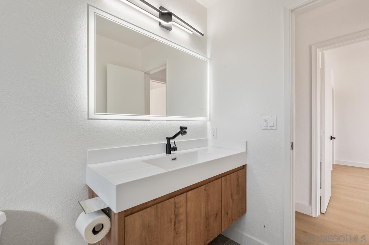 Detail Gallery Image 33 of 48 For 8868  Gowdy Ave, San Diego,  CA 92123 - 5 Beds | 4 Baths