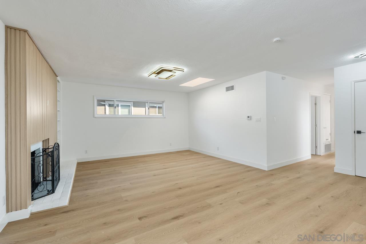 Detail Gallery Image 9 of 48 For 8868  Gowdy Ave, San Diego,  CA 92123 - 5 Beds | 4 Baths