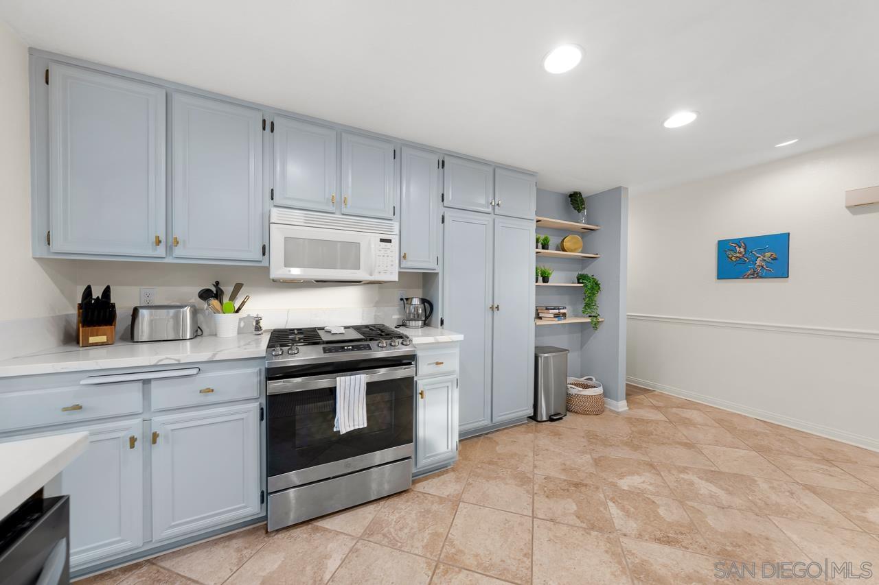 Detail Gallery Image 20 of 51 For 1018  Bridle Path Way, Oceanside,  CA 92057 - 3 Beds | 2 Baths