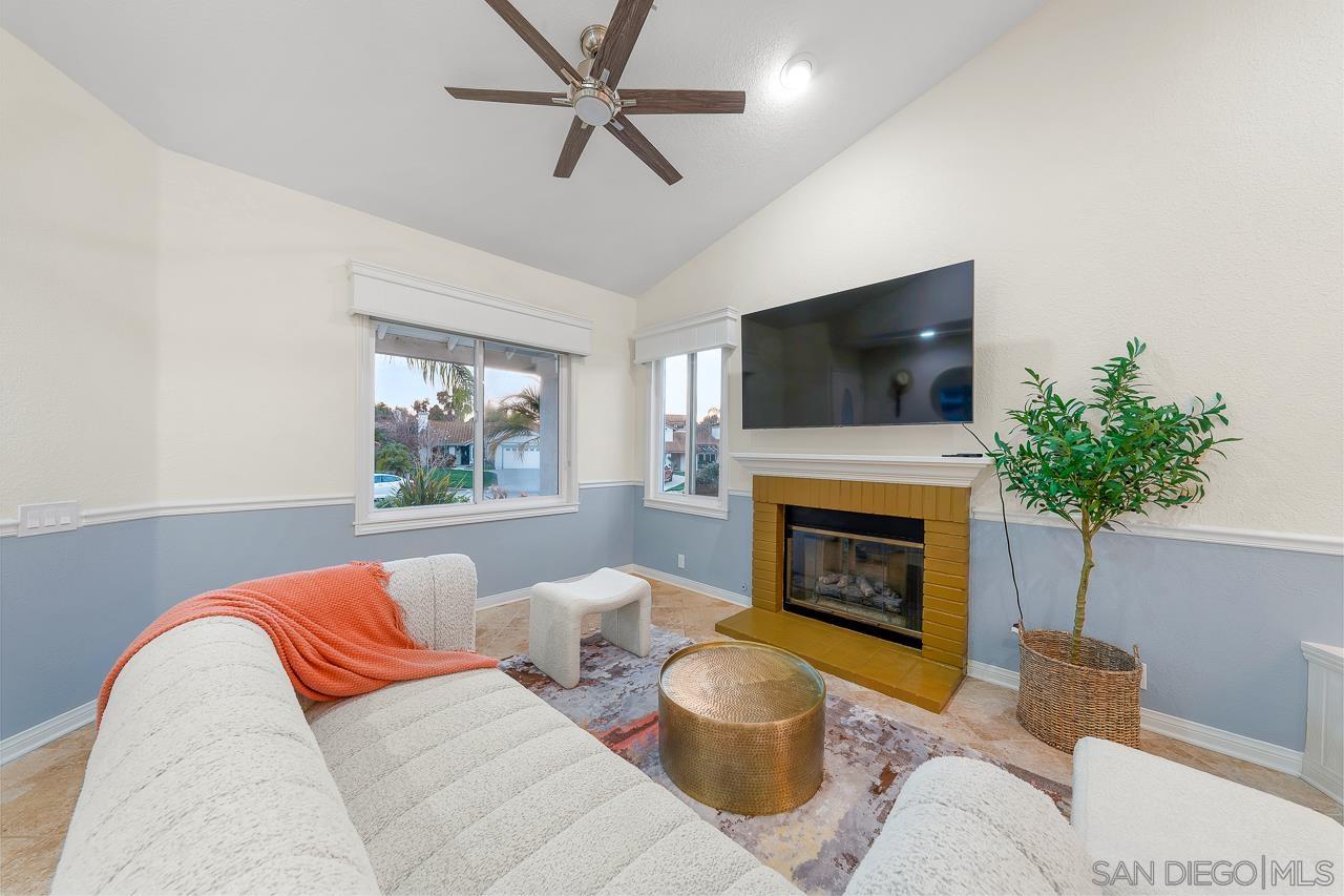 Detail Gallery Image 8 of 51 For 1018  Bridle Path Way, Oceanside,  CA 92057 - 3 Beds | 2 Baths