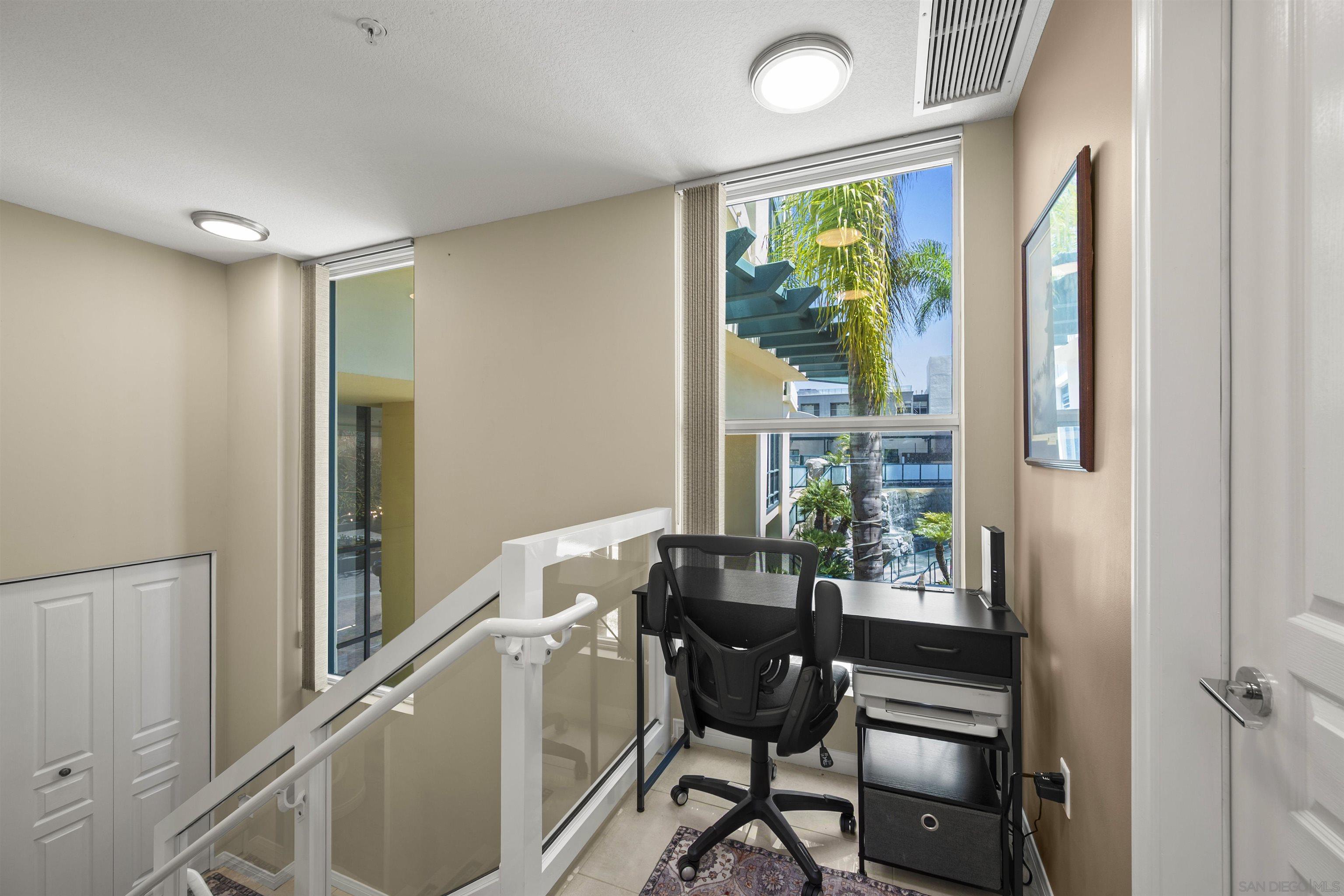 Detail Gallery Image 12 of 47 For 531  Front St, San Diego,  CA 92101 - 2 Beds | 2/1 Baths