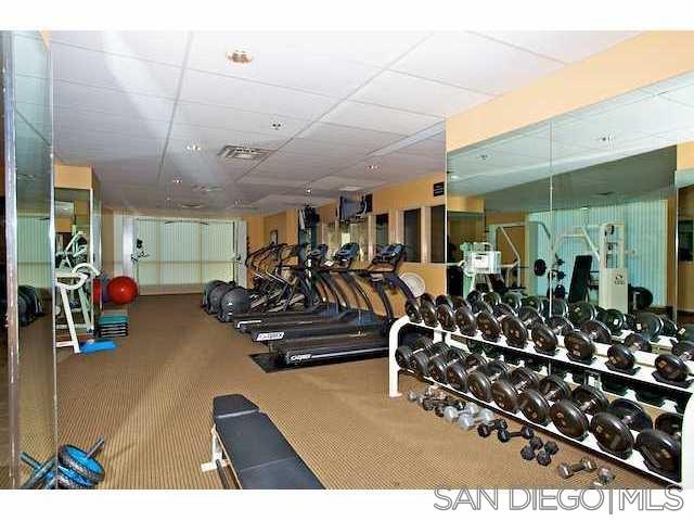 Detail Gallery Image 18 of 47 For 531  Front St, San Diego,  CA 92101 - 2 Beds | 2/1 Baths