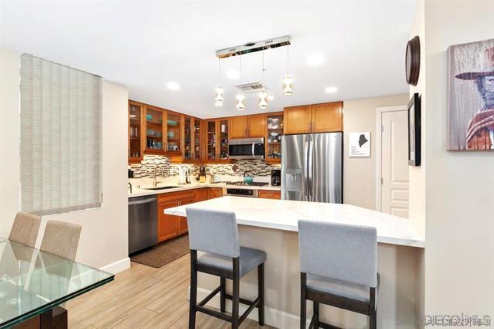 Detail Gallery Image 33 of 47 For 531  Front St, San Diego,  CA 92101 - 2 Beds | 2/1 Baths