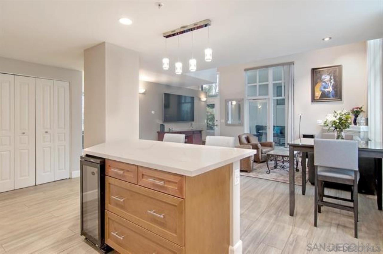 Detail Gallery Image 43 of 47 For 531  Front St, San Diego,  CA 92101 - 2 Beds | 2/1 Baths