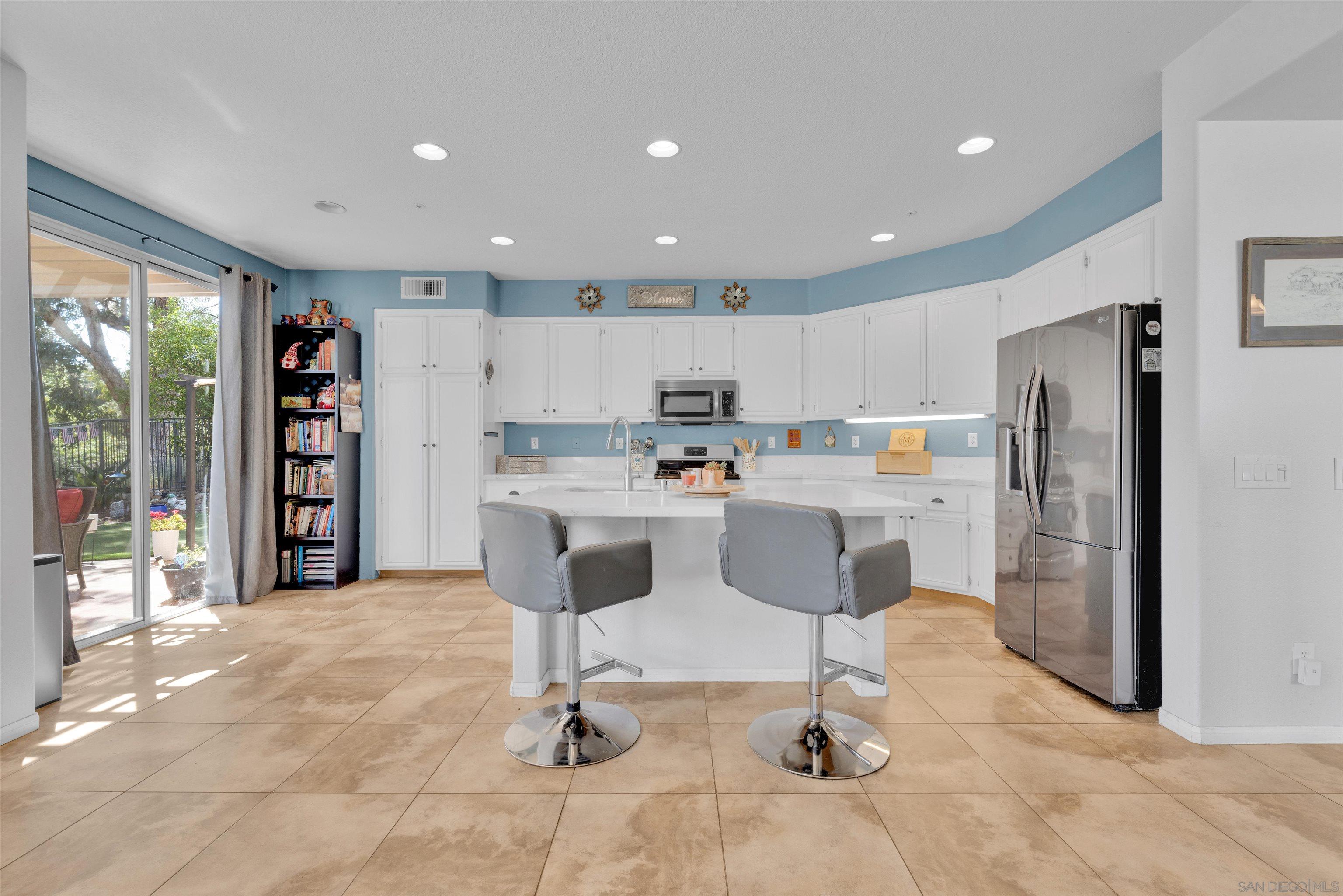 Detail Gallery Image 17 of 56 For 2221  Orange Grove Pl., Escondido,  CA 92027 - 4 Beds | 2 Baths