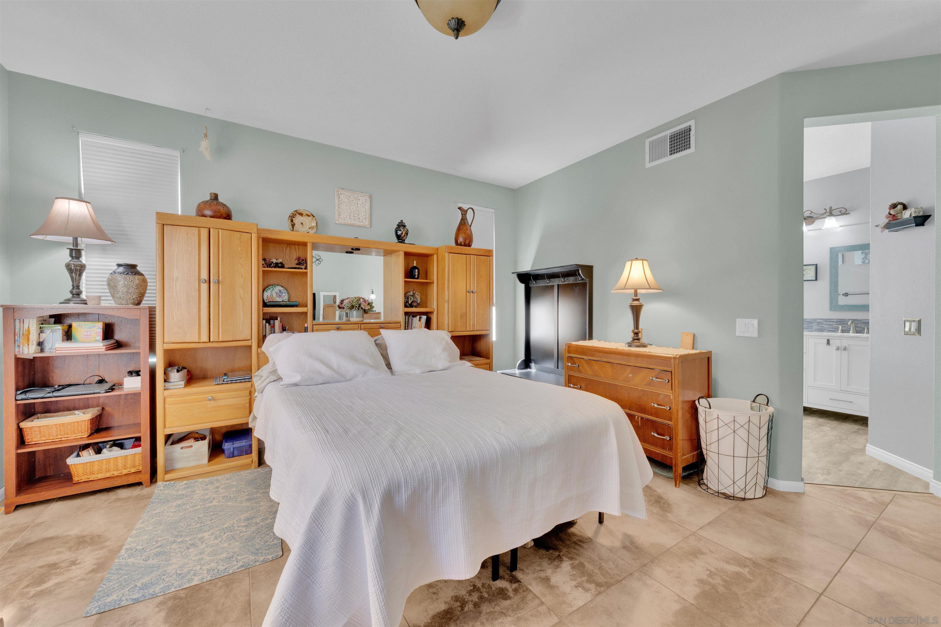 Detail Gallery Image 27 of 56 For 2221  Orange Grove Pl., Escondido,  CA 92027 - 4 Beds | 2 Baths