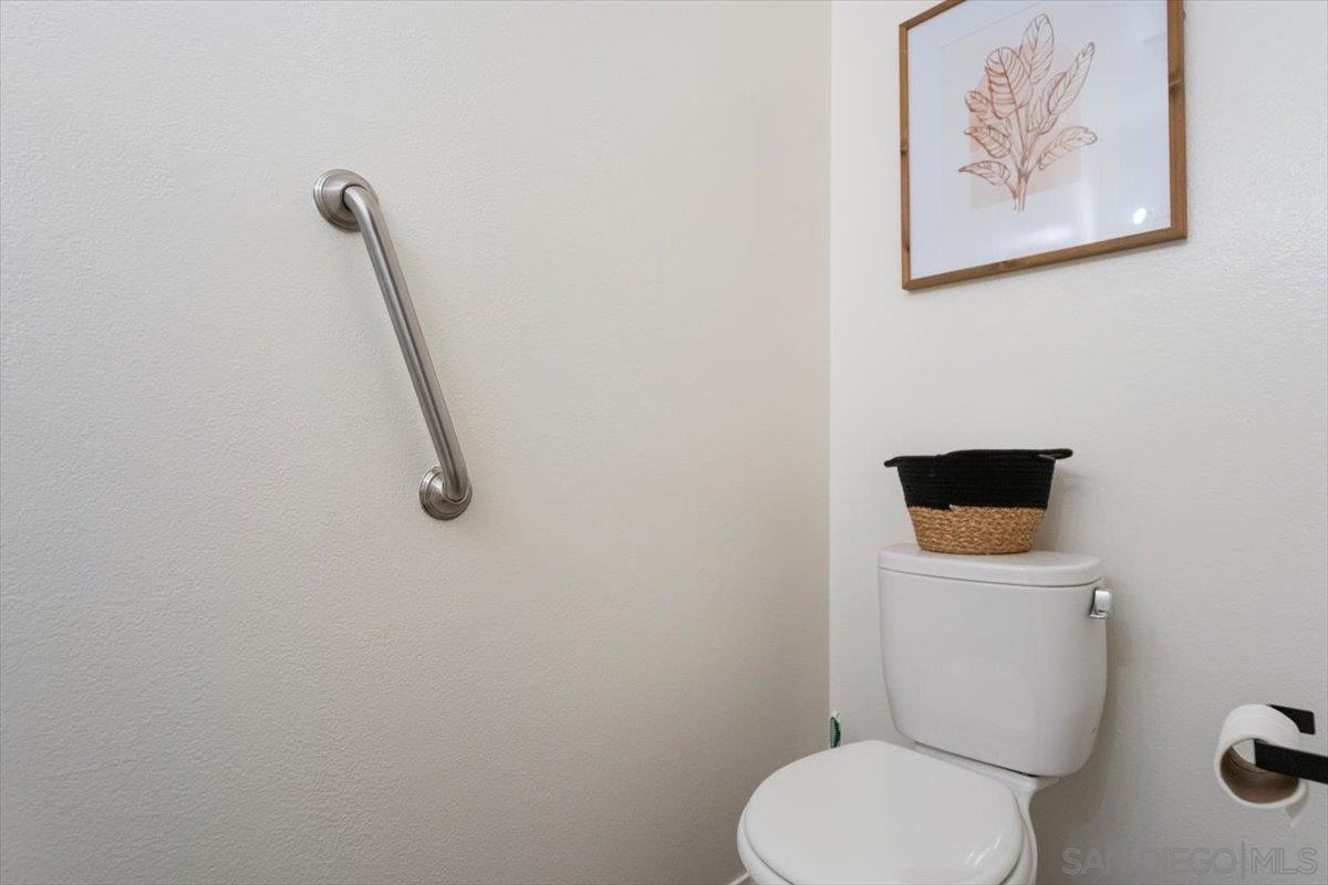 Detail Gallery Image 12 of 31 For 5553  Adobe Falls Road  #1,  San Diego,  CA 92120 - 2 Beds | 1/1 Baths