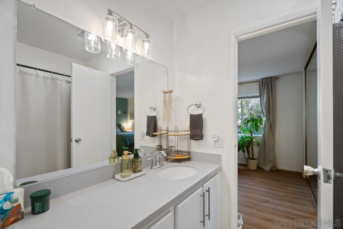 Detail Gallery Image 19 of 31 For 5553  Adobe Falls Road  #1,  San Diego,  CA 92120 - 2 Beds | 1/1 Baths