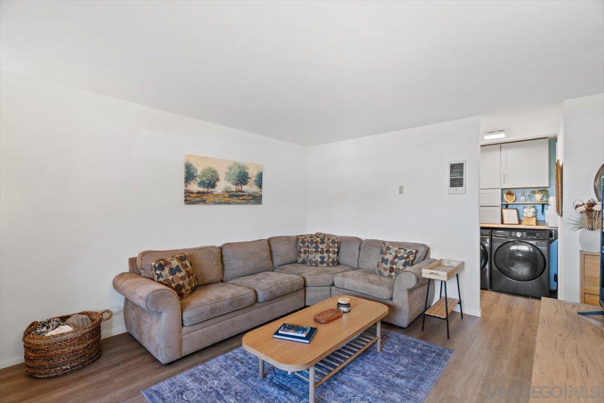 Detail Gallery Image 6 of 31 For 5553  Adobe Falls Road  #1,  San Diego,  CA 92120 - 2 Beds | 1/1 Baths