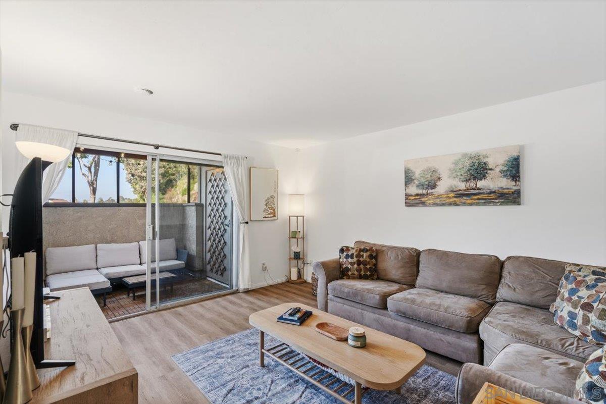 Detail Gallery Image 7 of 31 For 5553  Adobe Falls Road  #1,  San Diego,  CA 92120 - 2 Beds | 1/1 Baths