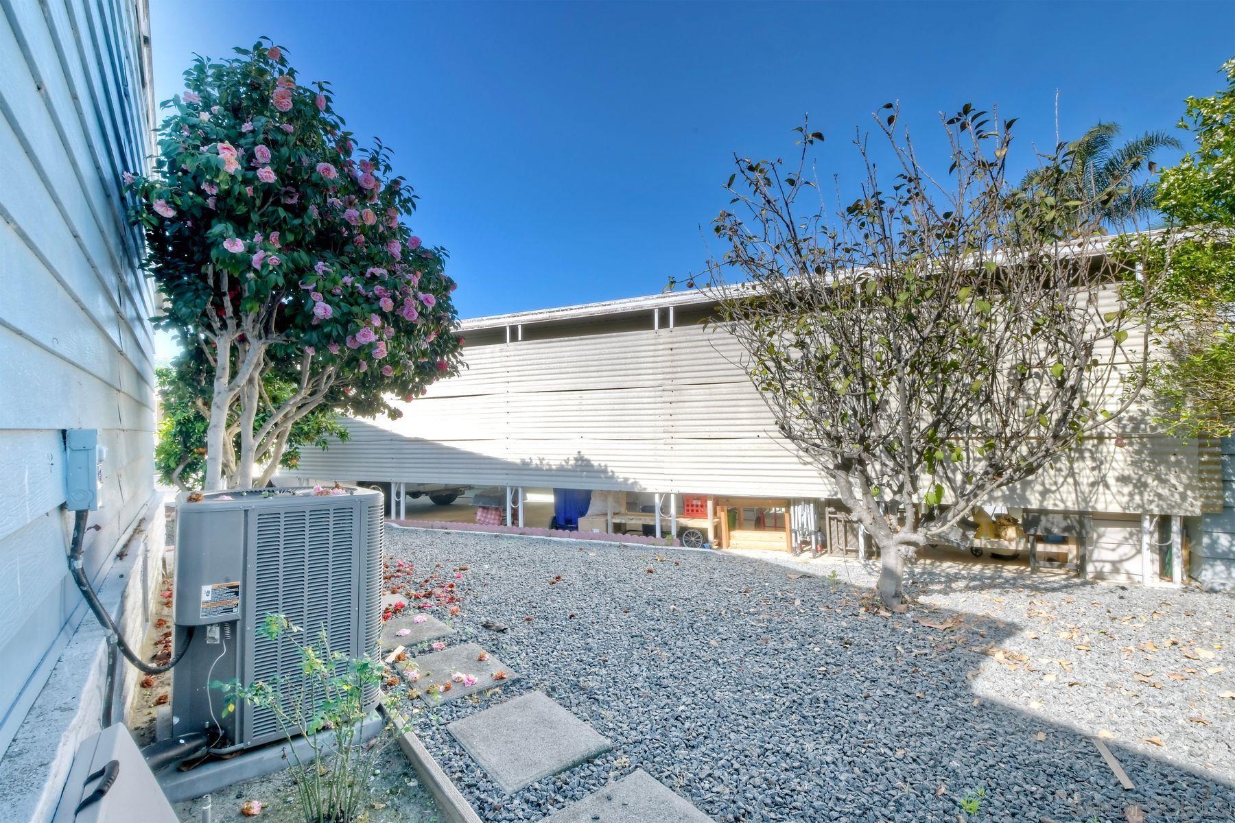 Detail Gallery Image 24 of 39 For 276 N El Camino Real  #44,  Oceanside,  CA 92058 - 2 Beds | 2 Baths