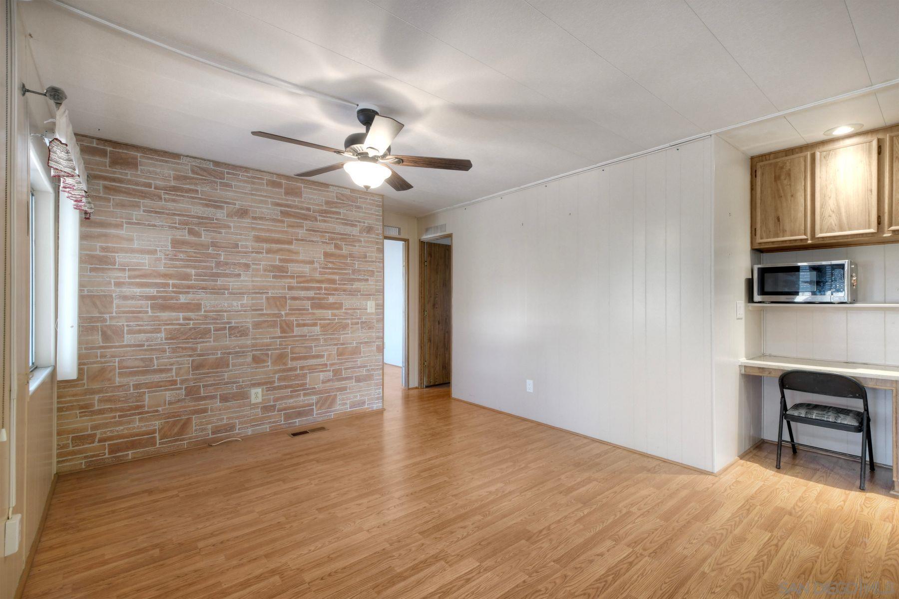 Detail Gallery Image 10 of 39 For 276 N El Camino Real  #44,  Oceanside,  CA 92058 - 2 Beds | 2 Baths