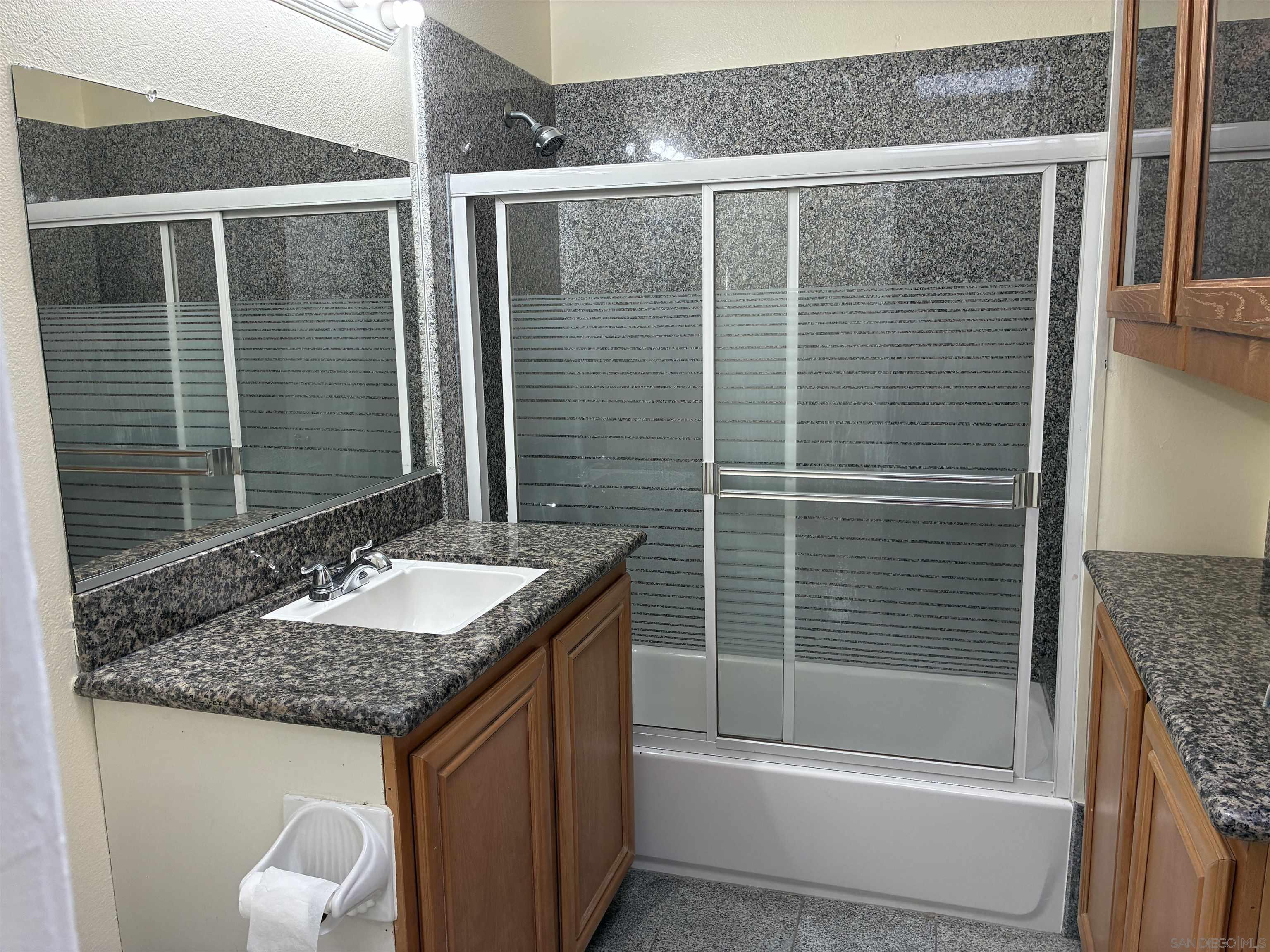 Detail Gallery Image 7 of 17 For 3363  Herman Ave, San Diego,  CA 92104 - 3 Beds | 2 Baths