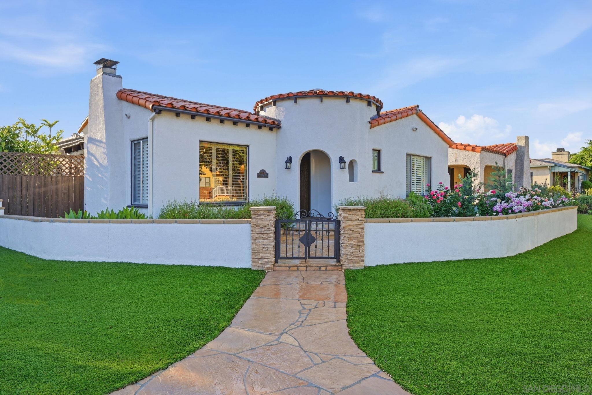 Detail Gallery Image 2 of 43 For 4606  Altadena Ave, San Diego,  CA 92115 - 3 Beds | 2 Baths