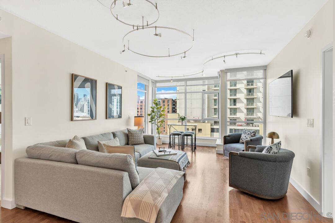 Detail Gallery Image 4 of 25 For 325  7th Ave  #705,  San Diego,  CA 92101 - 2 Beds | 2 Baths