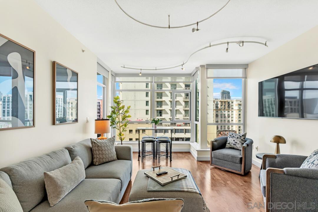 Detail Gallery Image 5 of 25 For 325  7th Ave  #705,  San Diego,  CA 92101 - 2 Beds | 2 Baths