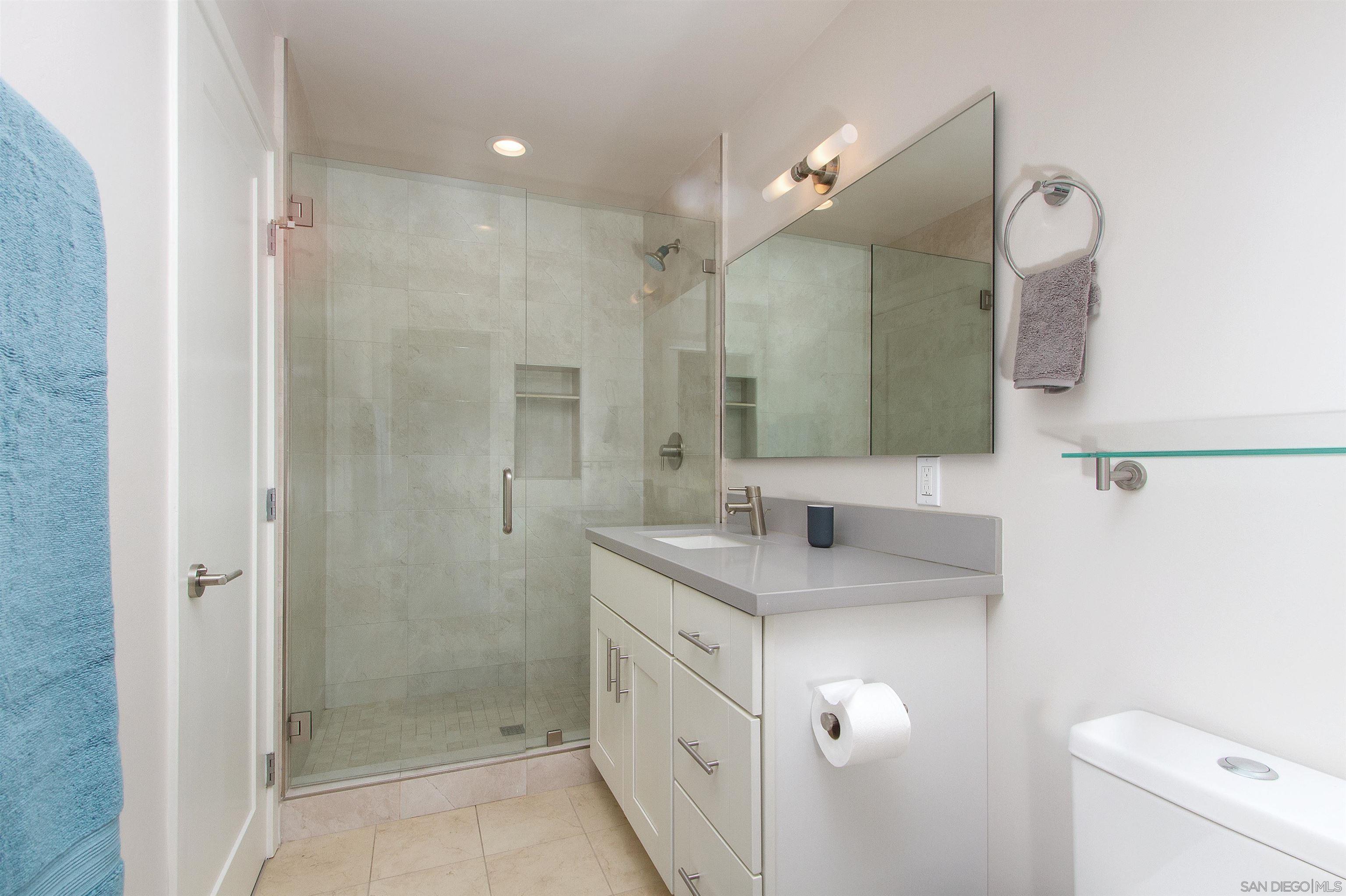 Detail Gallery Image 11 of 22 For 3045  Keats Street, San Diego,  CA 92106 - 3 Beds | 2/1 Baths