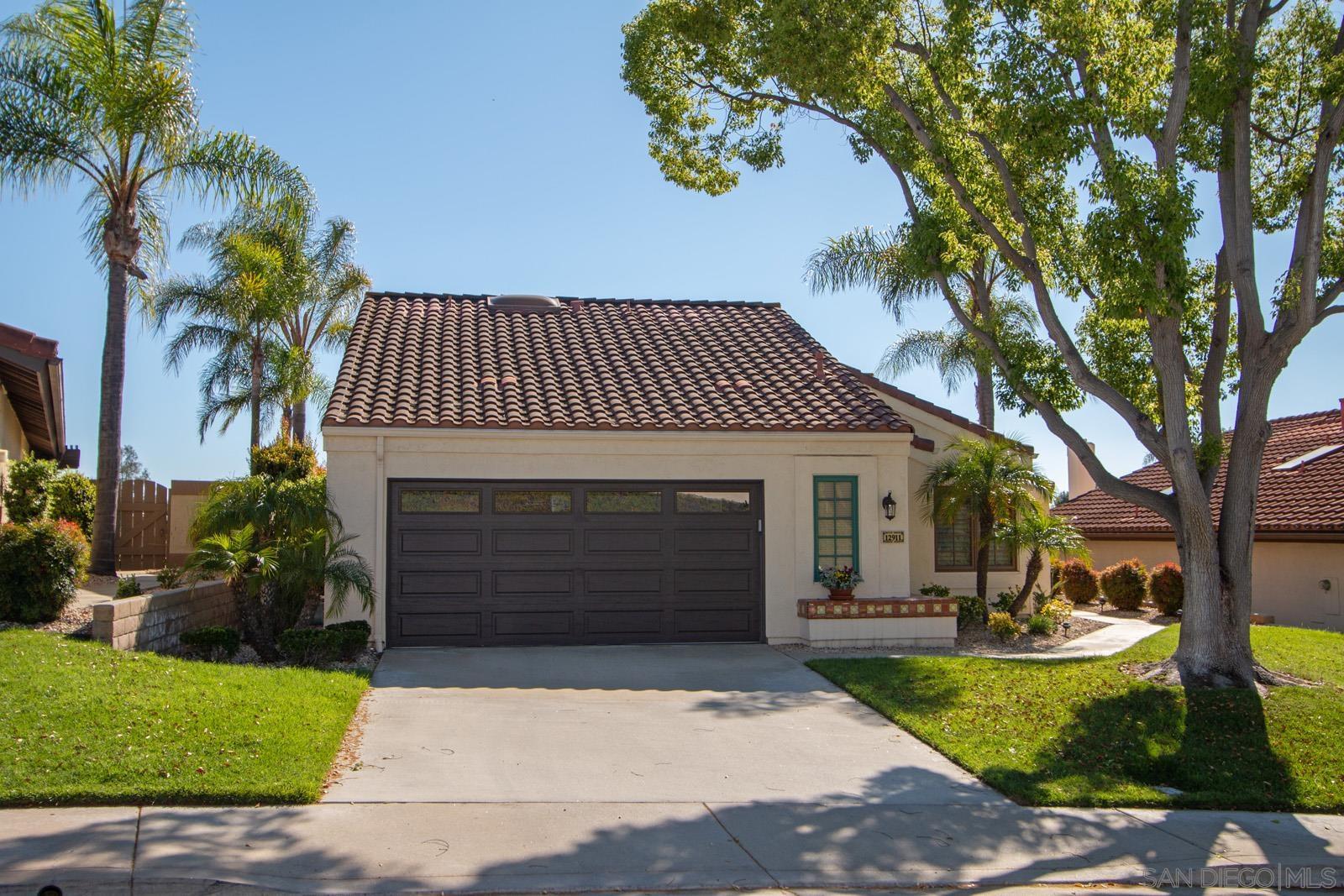 Detail Gallery Image 2 of 46 For 12911  Caminto Dosamantes, San Diego,  CA 92128 - 3 Beds | 2 Baths